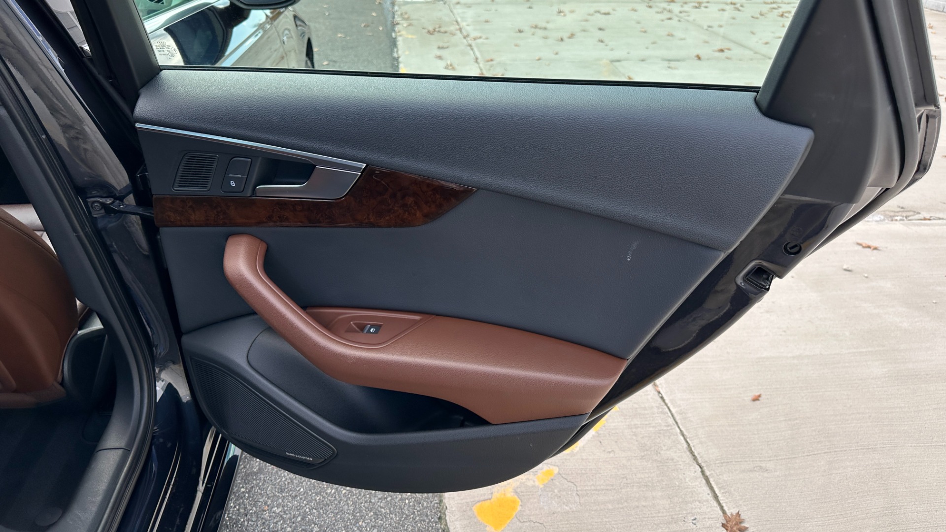 Used 2018 Audi A4 PREMIUM PLUS / PREMIUM PLUS / COLD WEATHER / WALNUT TRIM / AUDI BEAM RINGS for sale $32,995 at Formula Imports in Charlotte NC 28227 38