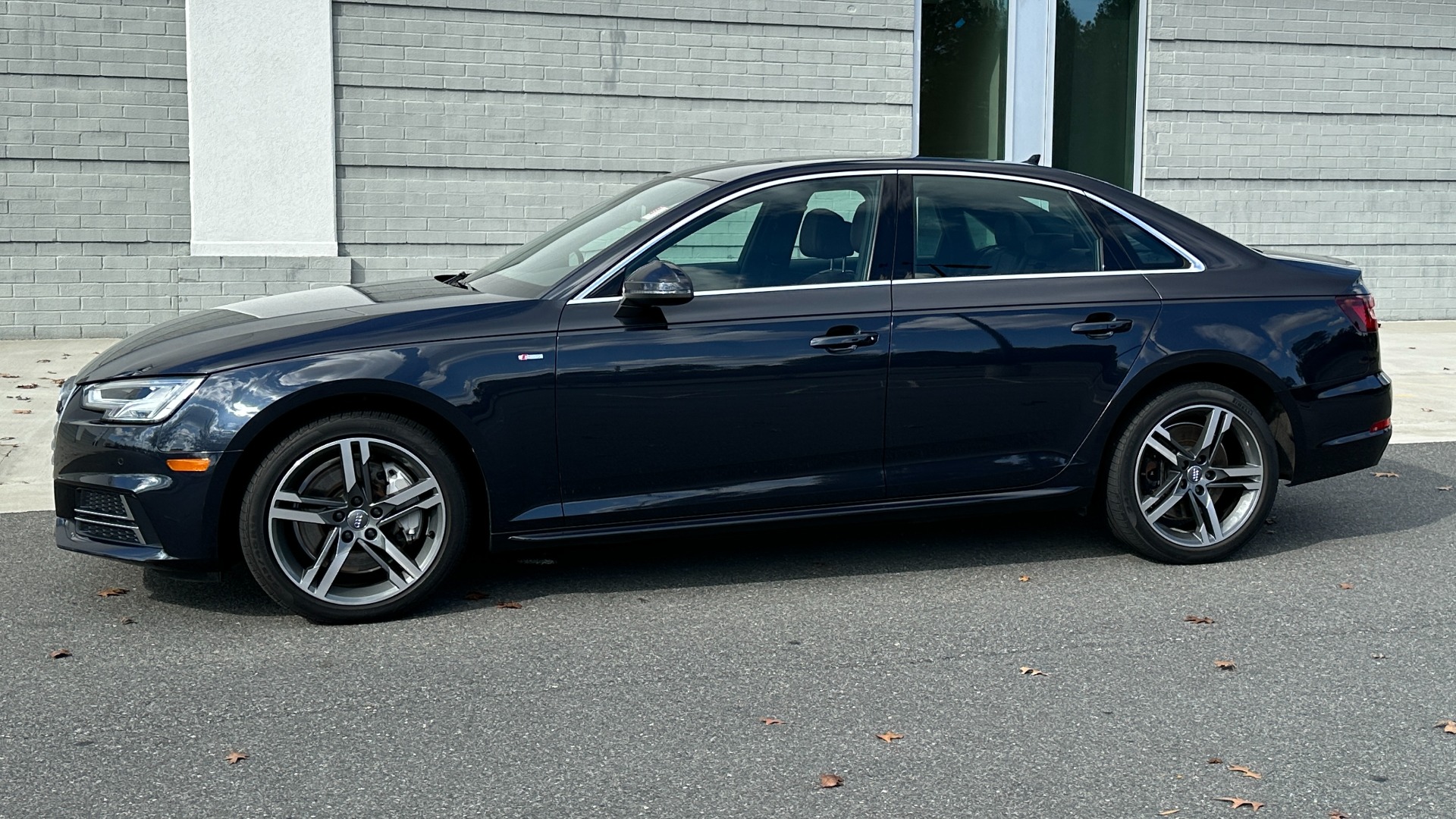 Used 2018 Audi A4 PREMIUM PLUS / PREMIUM PLUS / COLD WEATHER / WALNUT TRIM / AUDI BEAM RINGS for sale $32,995 at Formula Imports in Charlotte NC 28227 4