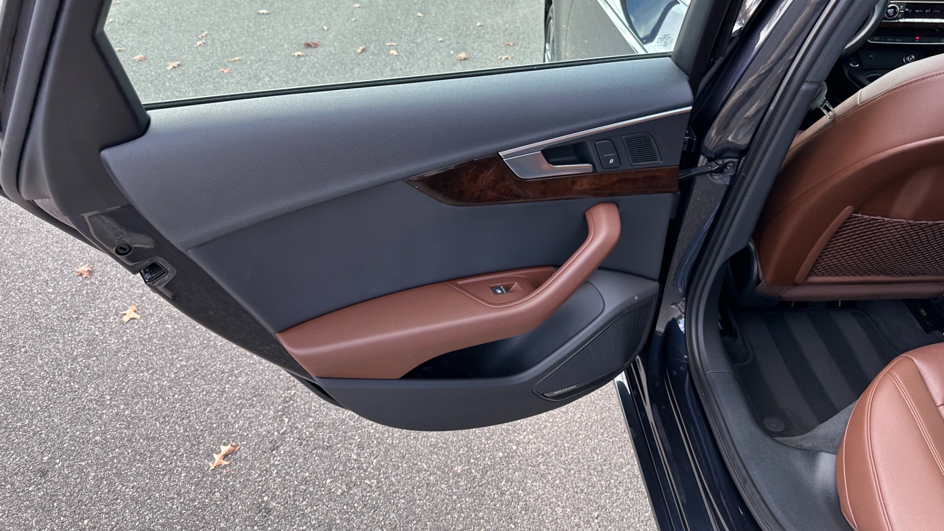 Used 2018 Audi A4 PREMIUM PLUS / PREMIUM PLUS / COLD WEATHER / WALNUT TRIM / AUDI BEAM RINGS for sale $32,995 at Formula Imports in Charlotte NC 28227 41