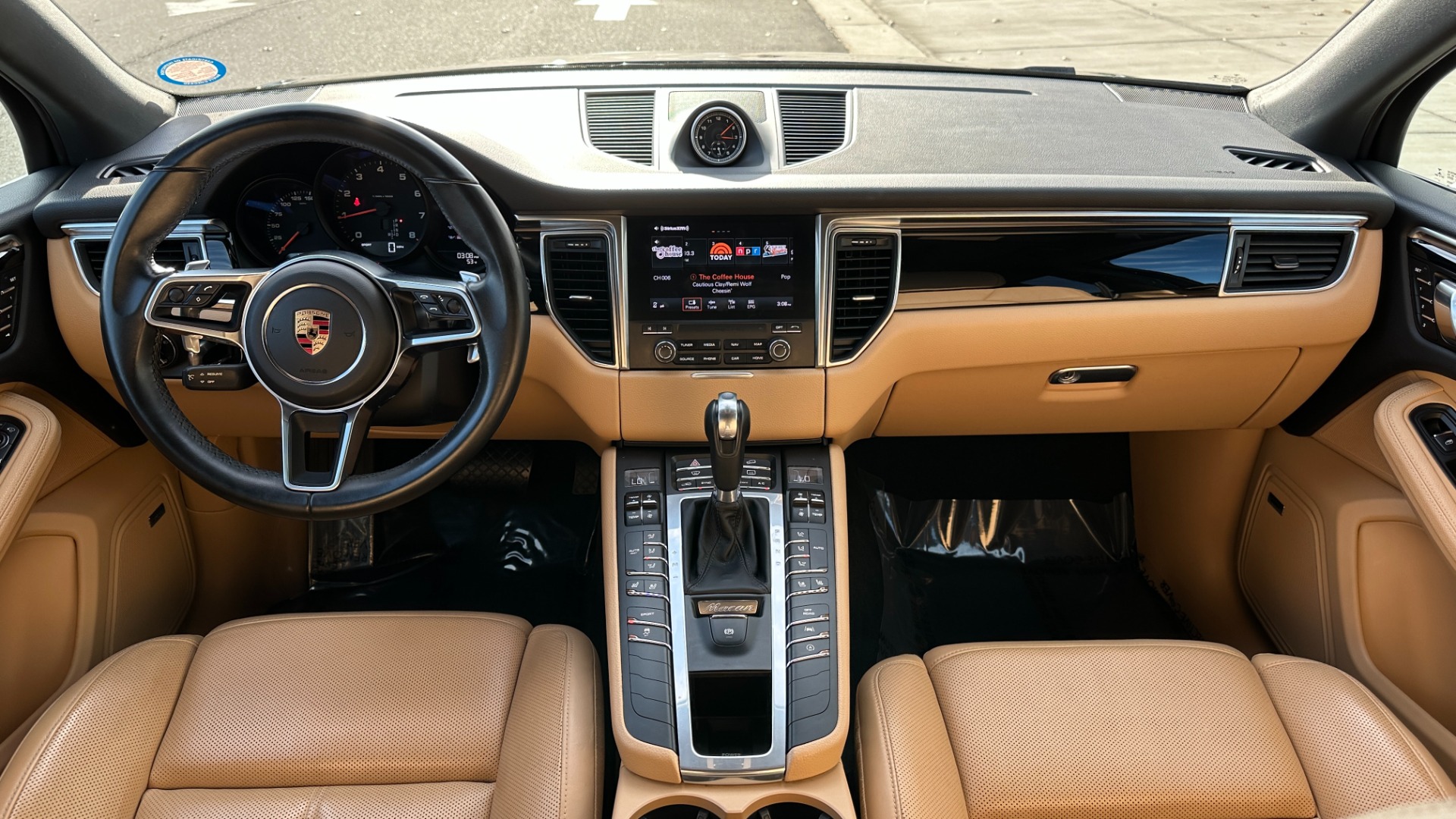 Used 2018 Porsche Macan SPORT EDITION / PREMIUM PLUS PACKAGE / BOSE SOUND / NAV / LANGE CHANGE ASSI for sale $39,900 at Formula Imports in Charlotte NC 28227 23
