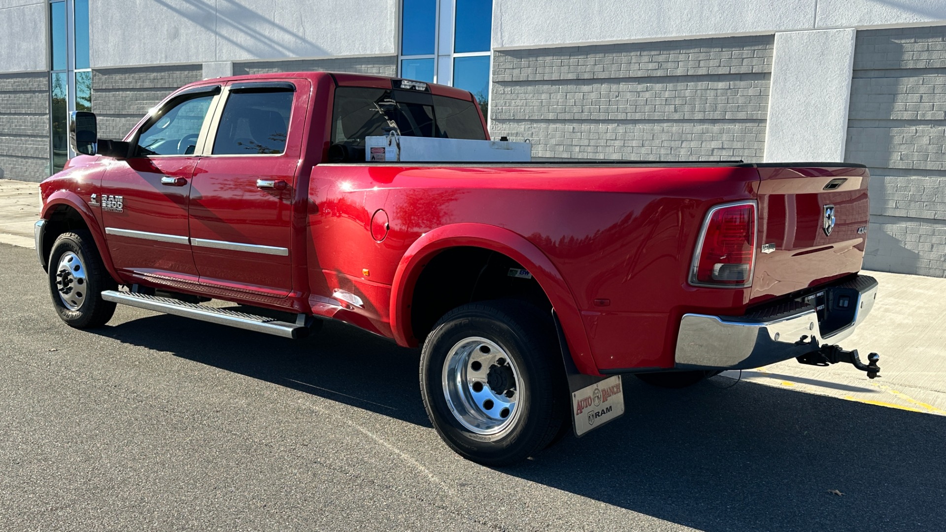Used 2017 Ram 3500 LARAMIE / TURBO DIESEL / AISIN TRANSMISSION / DUAL REAR WHEELS / 4X4 / CREW for sale $45,995 at Formula Imports in Charlotte NC 28227 4
