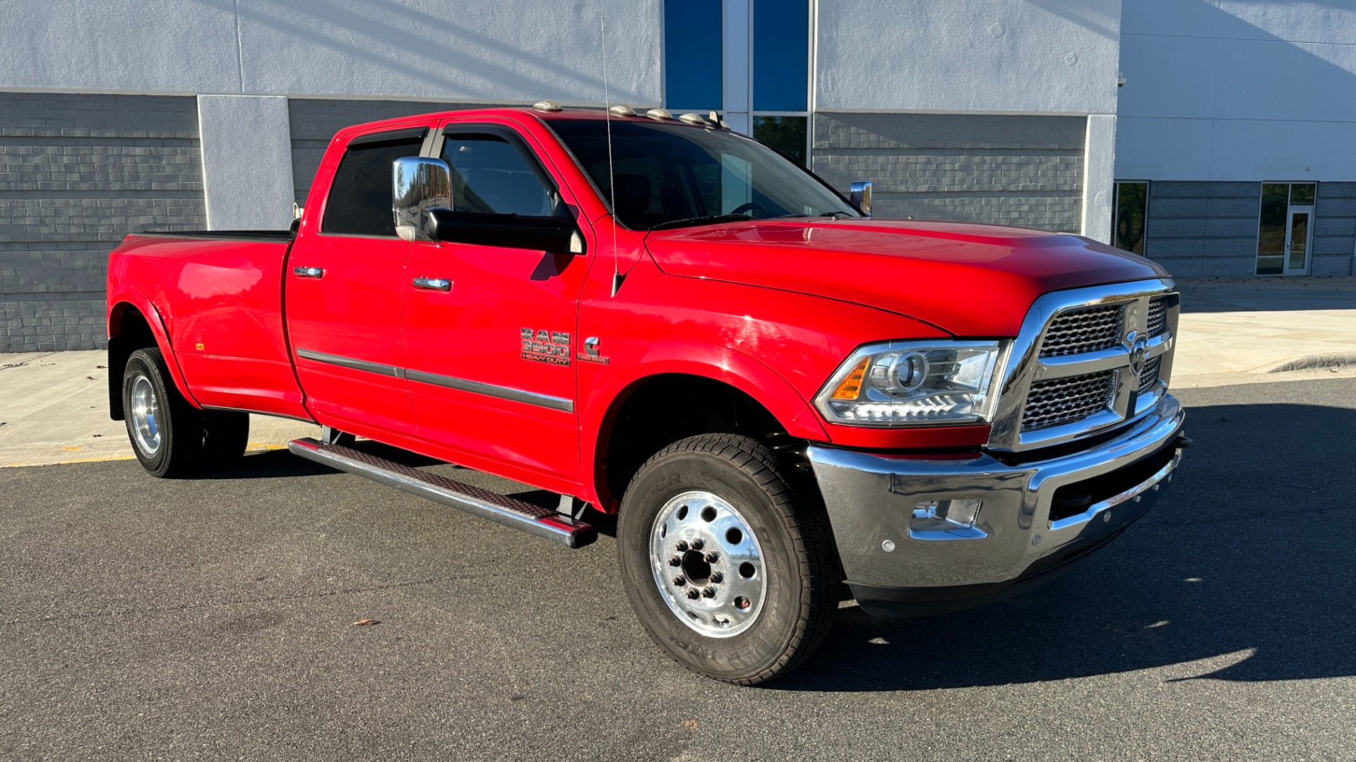 Used 2017 Ram 3500 LARAMIE / TURBO DIESEL / AISIN TRANSMISSION / DUAL REAR WHEELS / 4X4 / CREW for sale $45,995 at Formula Imports in Charlotte NC 28227 9