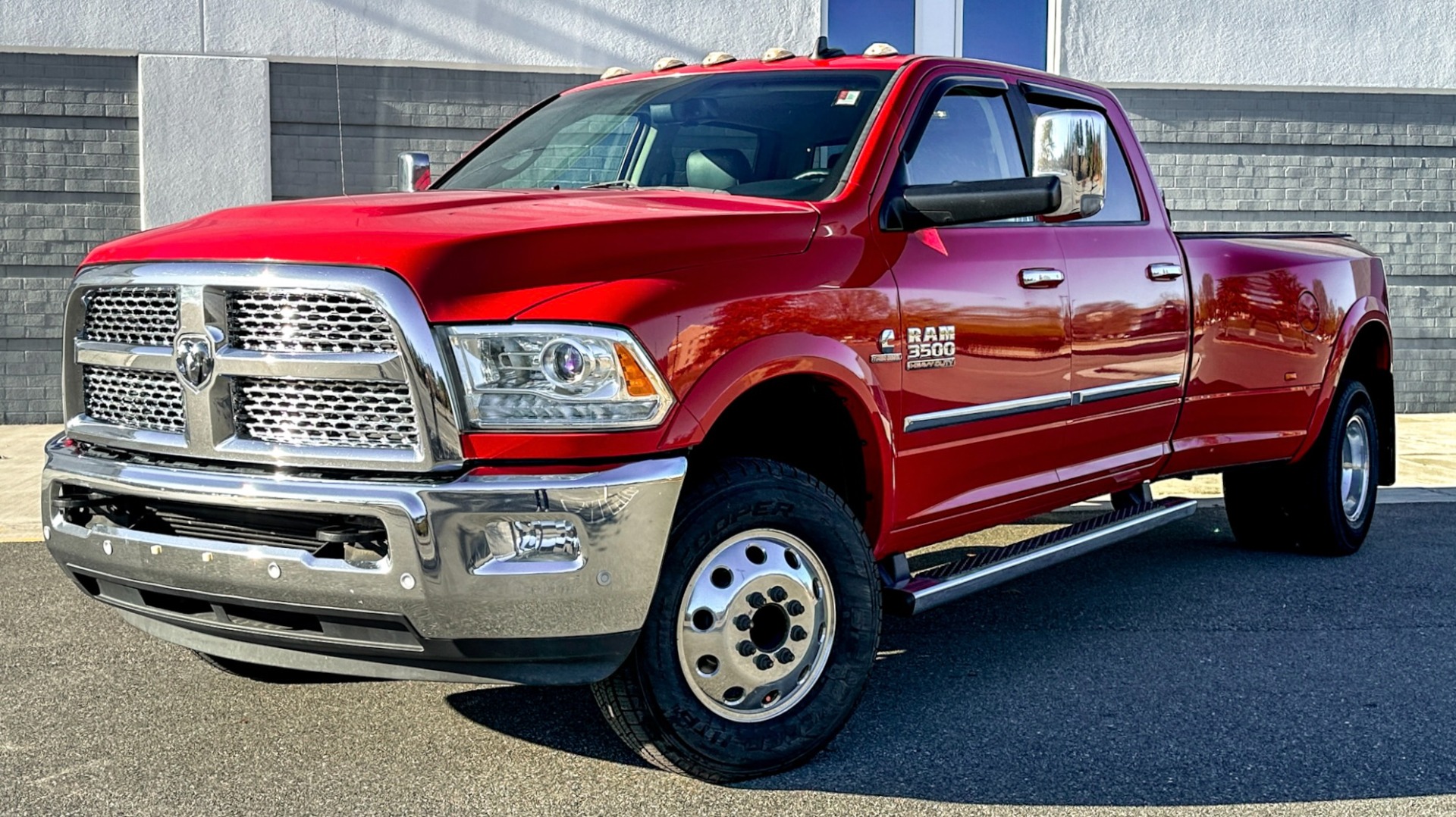 Used 2017 Ram 3500 LARAMIE / TURBO DIESEL / AISIN TRANSMISSION / DUAL REAR WHEELS / 4X4 / CREW for sale $45,995 at Formula Imports in Charlotte NC 28227 1