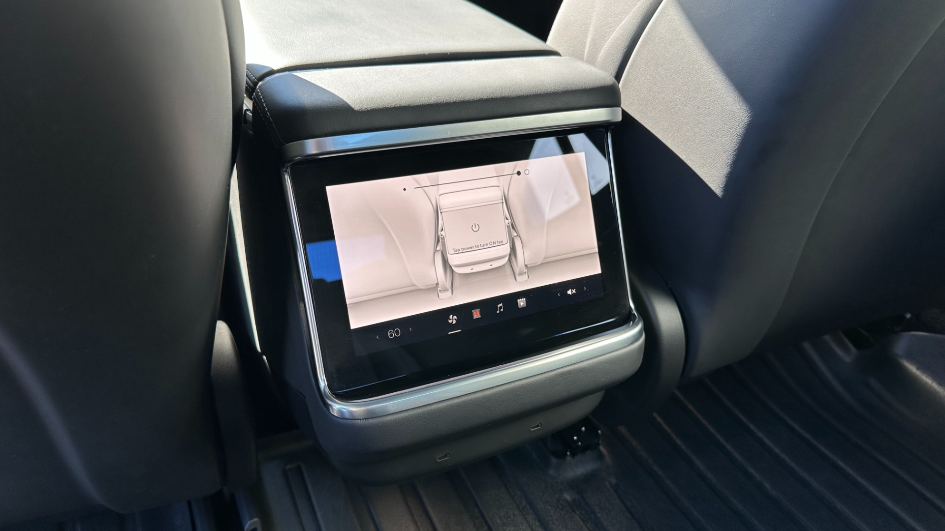 Used 2021 Tesla Model S PLAID / FULL SELF DRIVING / STANDARD CONNECTIVITY / CHARING CABLE / CARBON for sale $117,995 at Formula Imports in Charlotte NC 28227 21