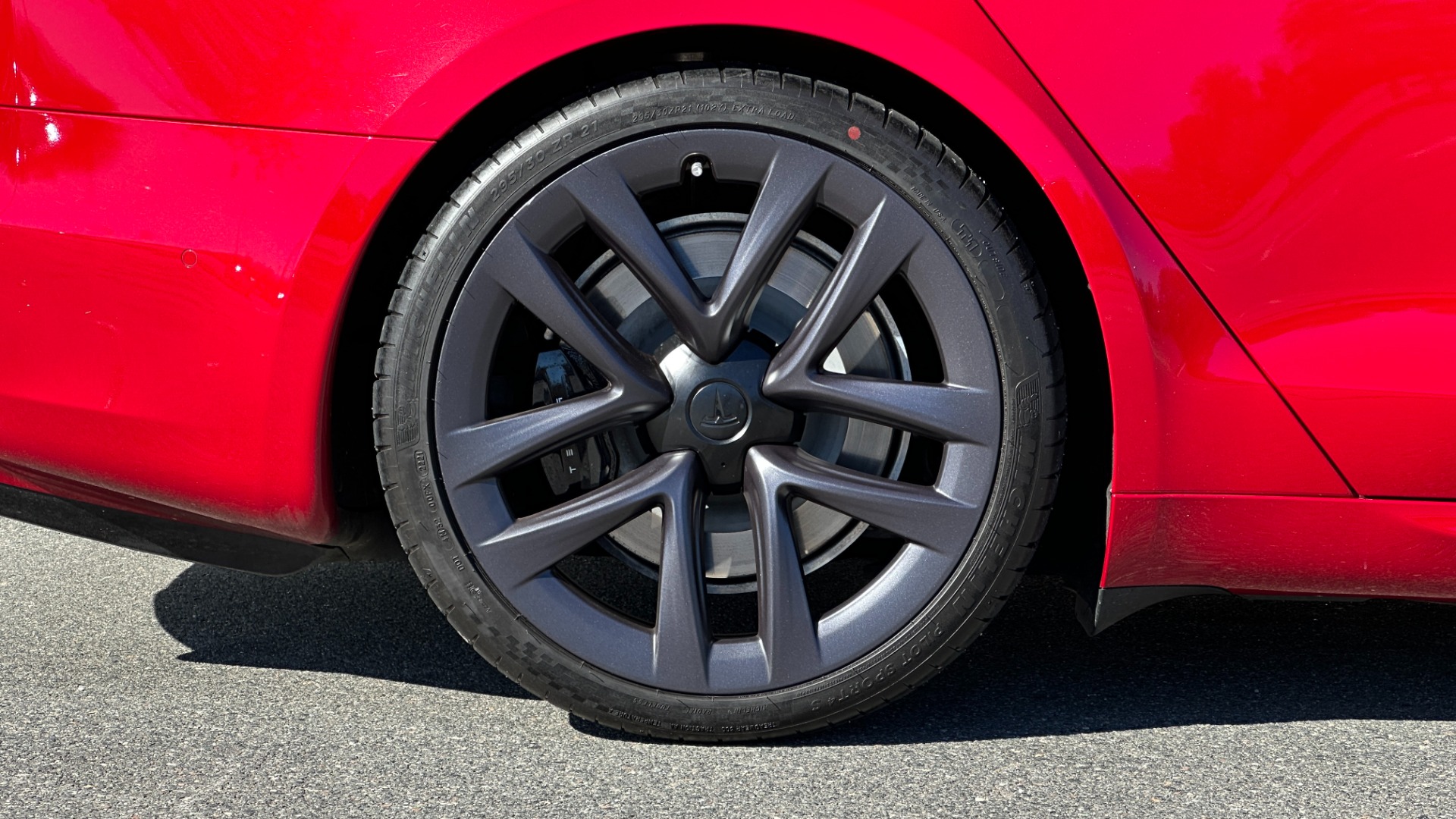 Used 2021 Tesla Model S PLAID / FULL SELF DRIVING / STANDARD CONNECTIVITY / CHARING CABLE / CARBON for sale $117,995 at Formula Imports in Charlotte NC 28227 45