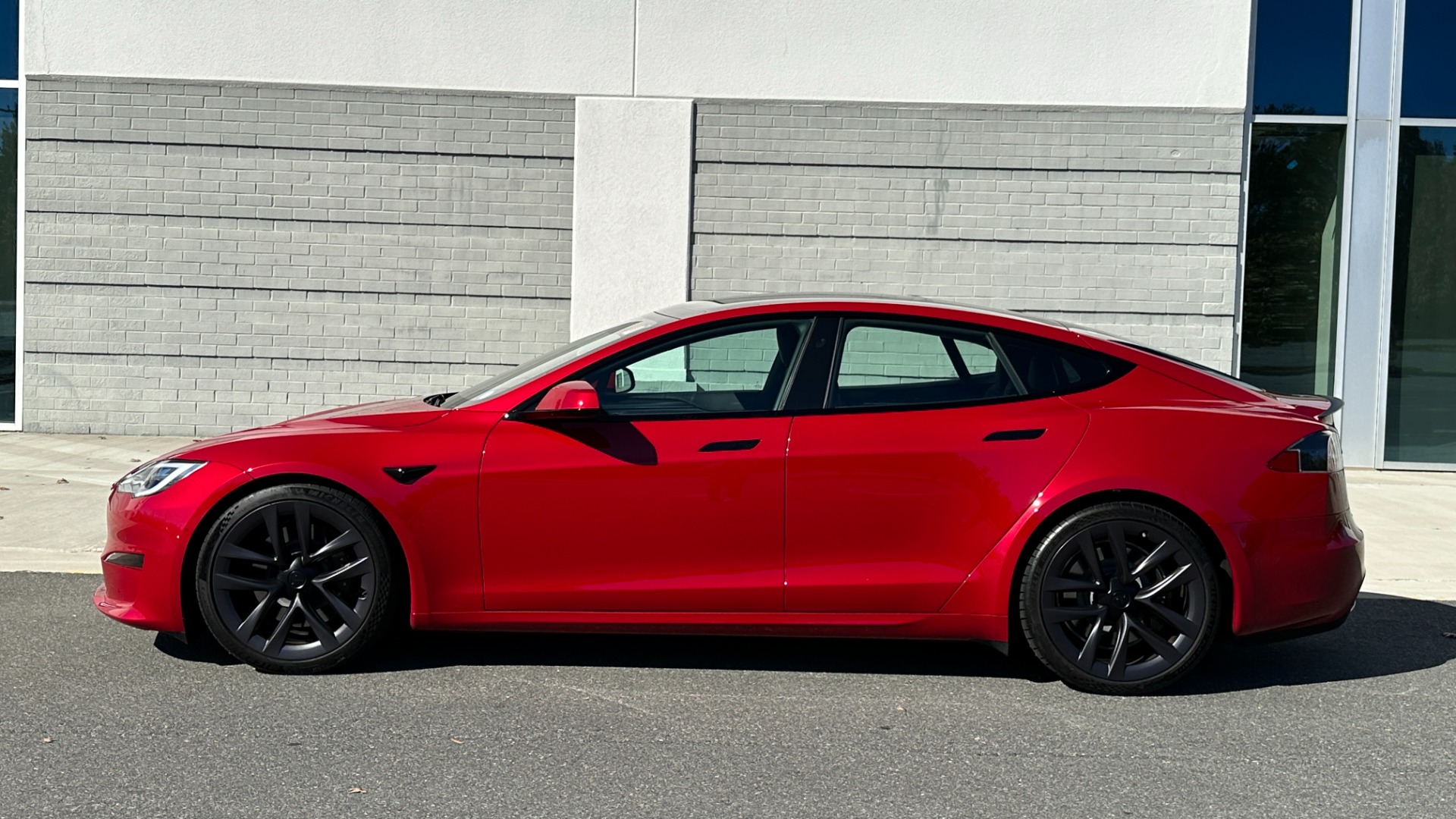 Used 2021 Tesla Model S PLAID / FULL SELF DRIVING / STANDARD CONNECTIVITY / CHARING CABLE / CARBON for sale $117,995 at Formula Imports in Charlotte NC 28227 7