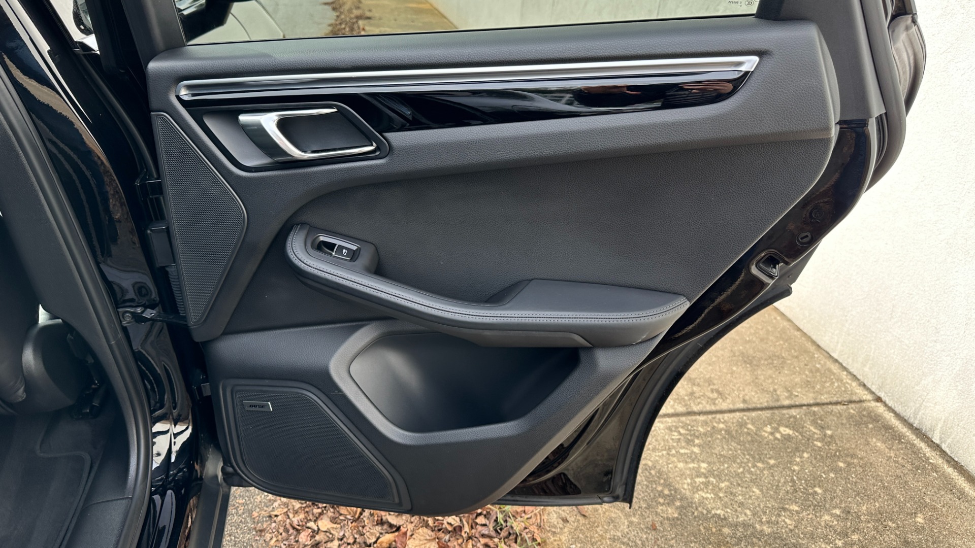 Used 2017 Porsche Macan S / PREMIUM / MACAN S / LEATHER INTERIOR PKG for sale Sold at Formula Imports in Charlotte NC 28227 25