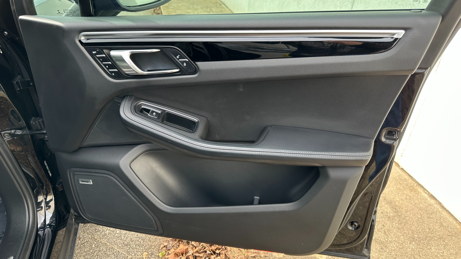 Used 2017 Porsche Macan S / PREMIUM / MACAN S / LEATHER INTERIOR PKG for sale $35,995 at Formula Imports in Charlotte NC 28227 28