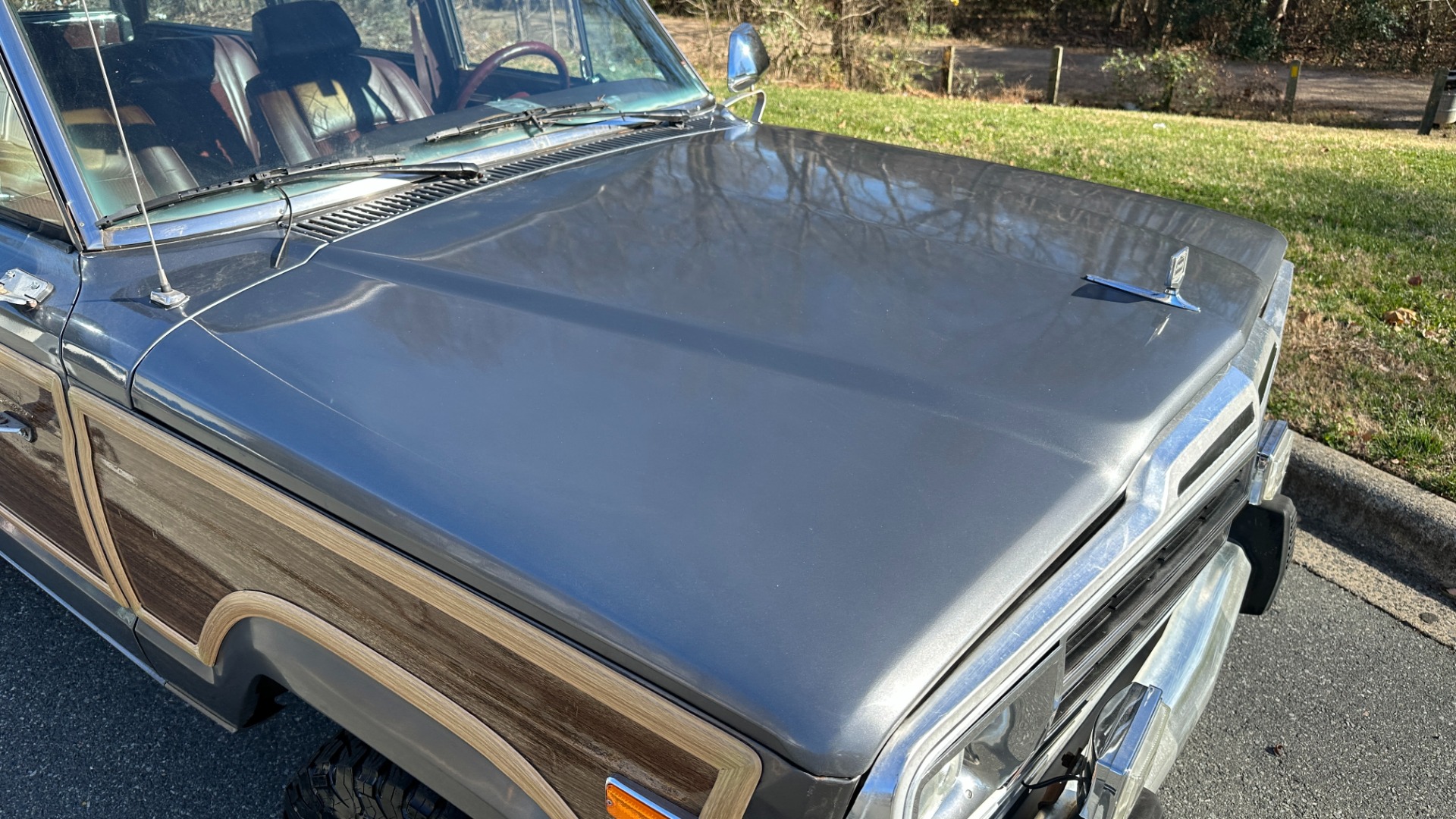 Used 1988 Jeep Grand Wagoneer 5.9L V8 ENGINE / LEATHER AND CLOTH / WOOD SIDING / 4WD for sale Sold at Formula Imports in Charlotte NC 28227 34