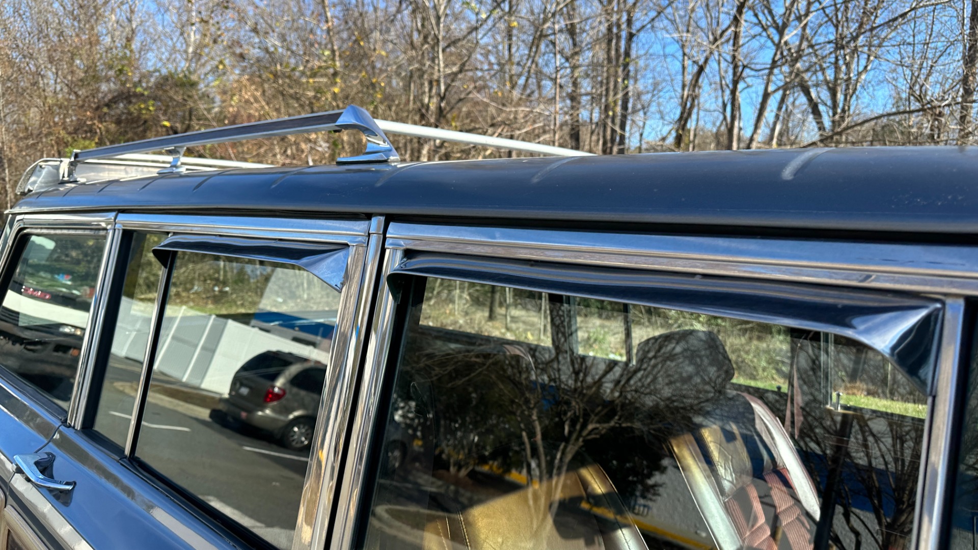 Used 1988 Jeep Grand Wagoneer 5.9L V8 ENGINE / LEATHER AND CLOTH / WOOD SIDING / 4WD for sale $21,995 at Formula Imports in Charlotte NC 28227 37