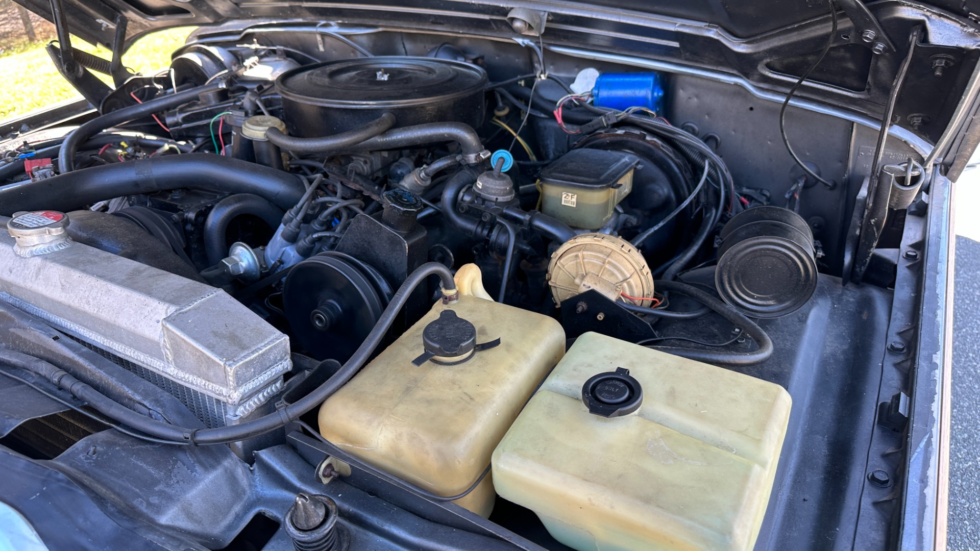 Used 1988 Jeep Grand Wagoneer 5.9L V8 ENGINE / LEATHER AND CLOTH / WOOD SIDING / 4WD for sale $21,995 at Formula Imports in Charlotte NC 28227 75