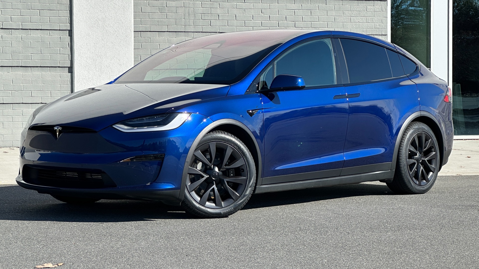 Used 2022 Tesla Model X PLAID / FULL SELF DRIVING CAPABILITY / CARBON FIBER TRIM / PREMIUM CONNECTI for sale Sold at Formula Imports in Charlotte NC 28227 1