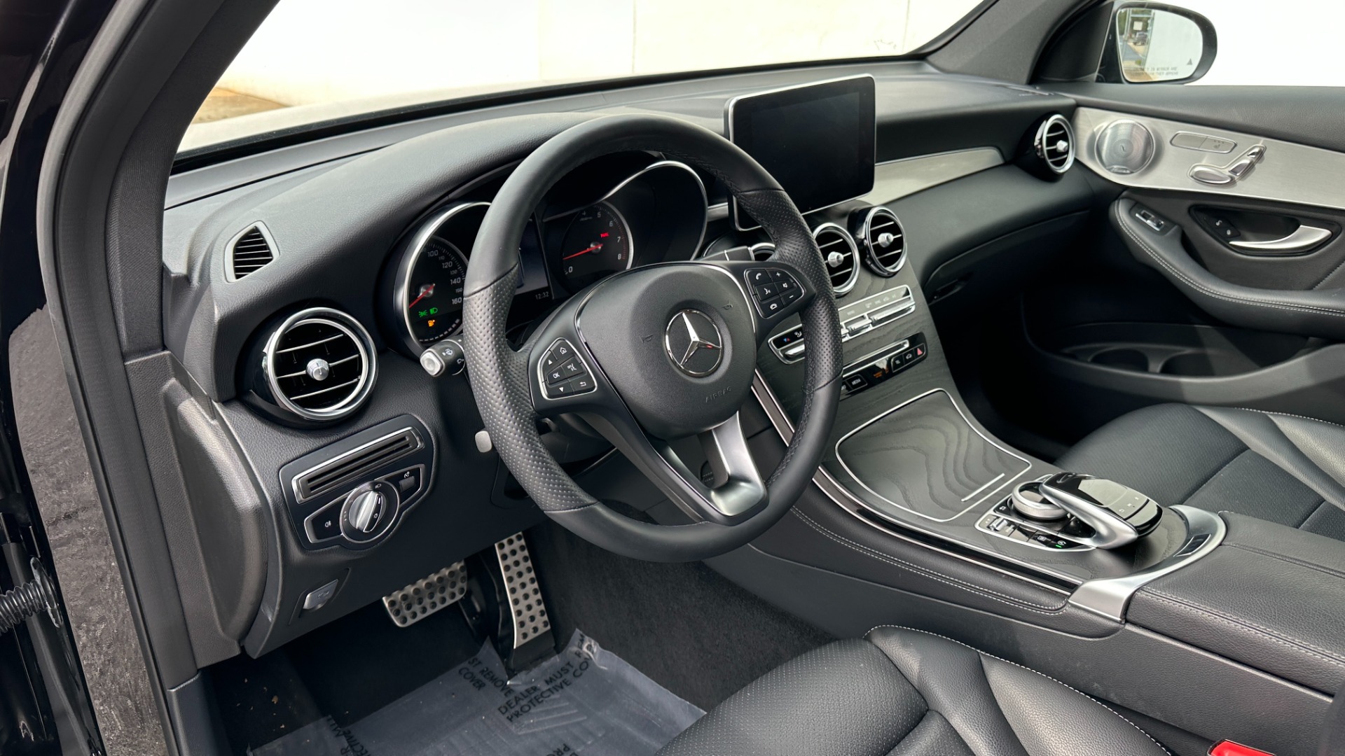 Used 2019 Mercedes-Benz GLC GLC 300 for sale Sold at Formula Imports in Charlotte NC 28227 11