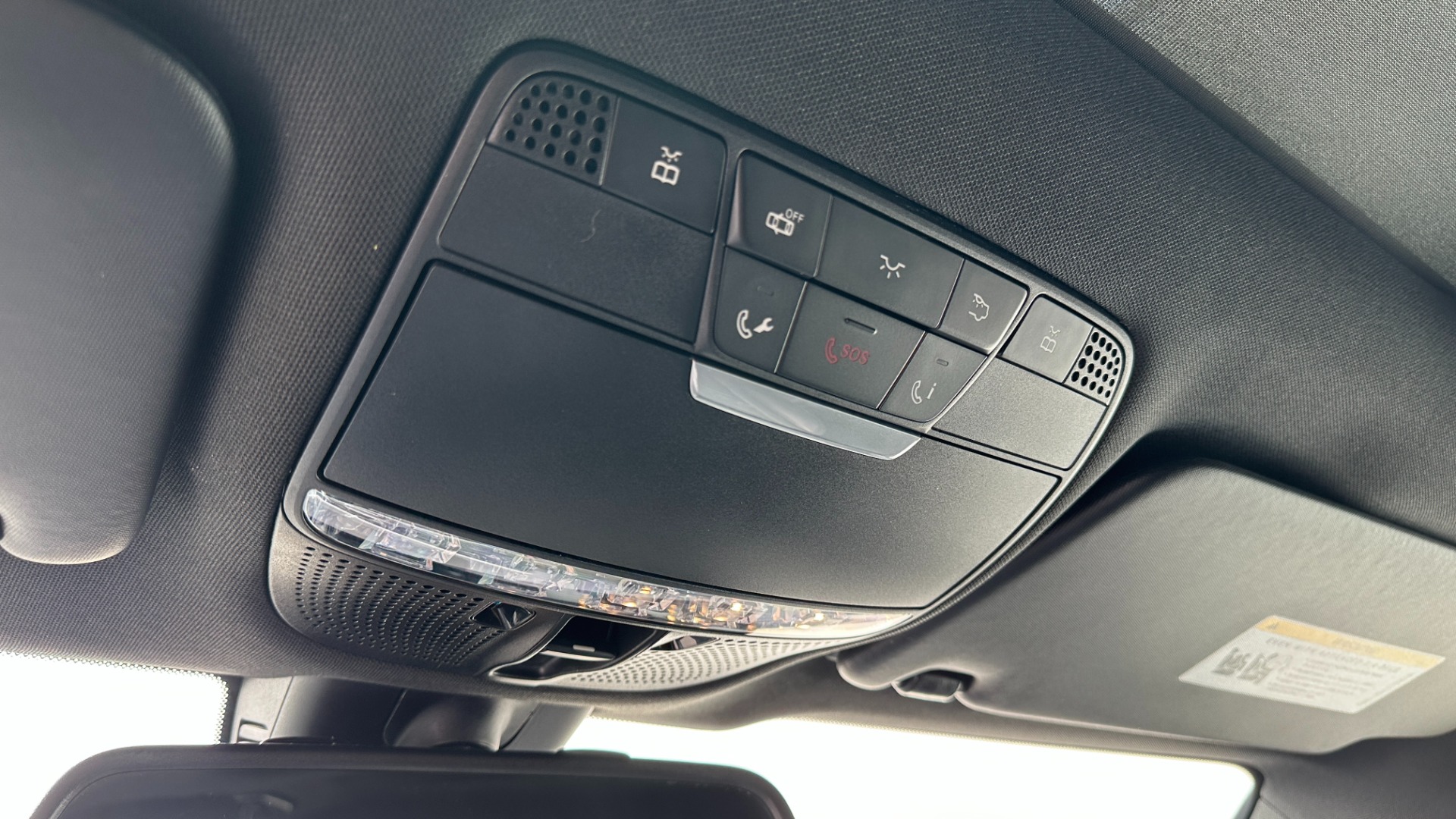 Used 2019 Mercedes-Benz GLC GLC 300 / AMBIENT LIGHTS / BURMESTER / NIGHT PACKAGE / PREMIUM for sale $34,995 at Formula Imports in Charlotte NC 28227 17