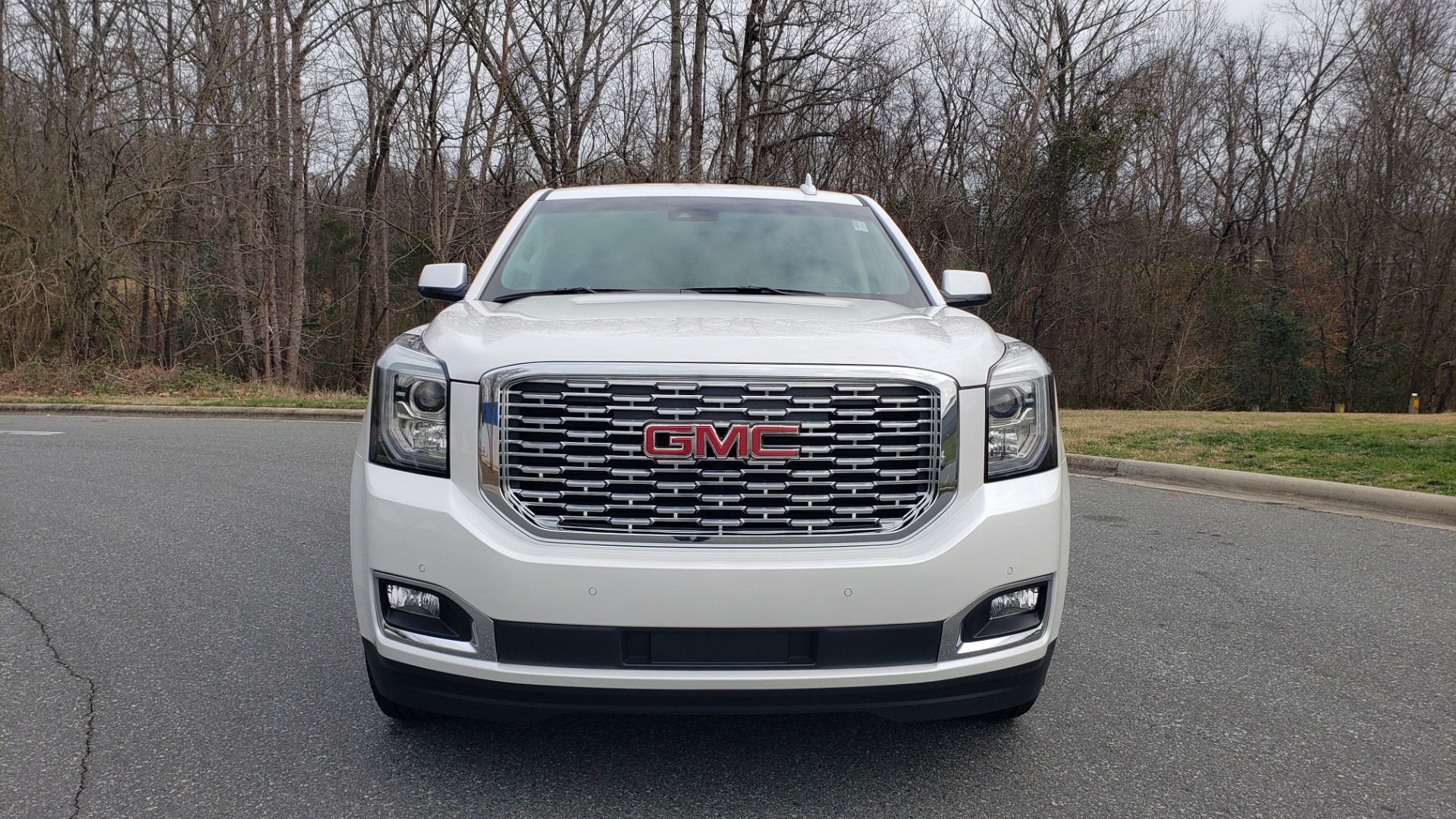 Used 2018 GMC YUKON DENALI 4WD / NAV / SUNROOF / BOSE / 3-ROW / REARVIEW for sale Sold at Formula Imports in Charlotte NC 28227 25