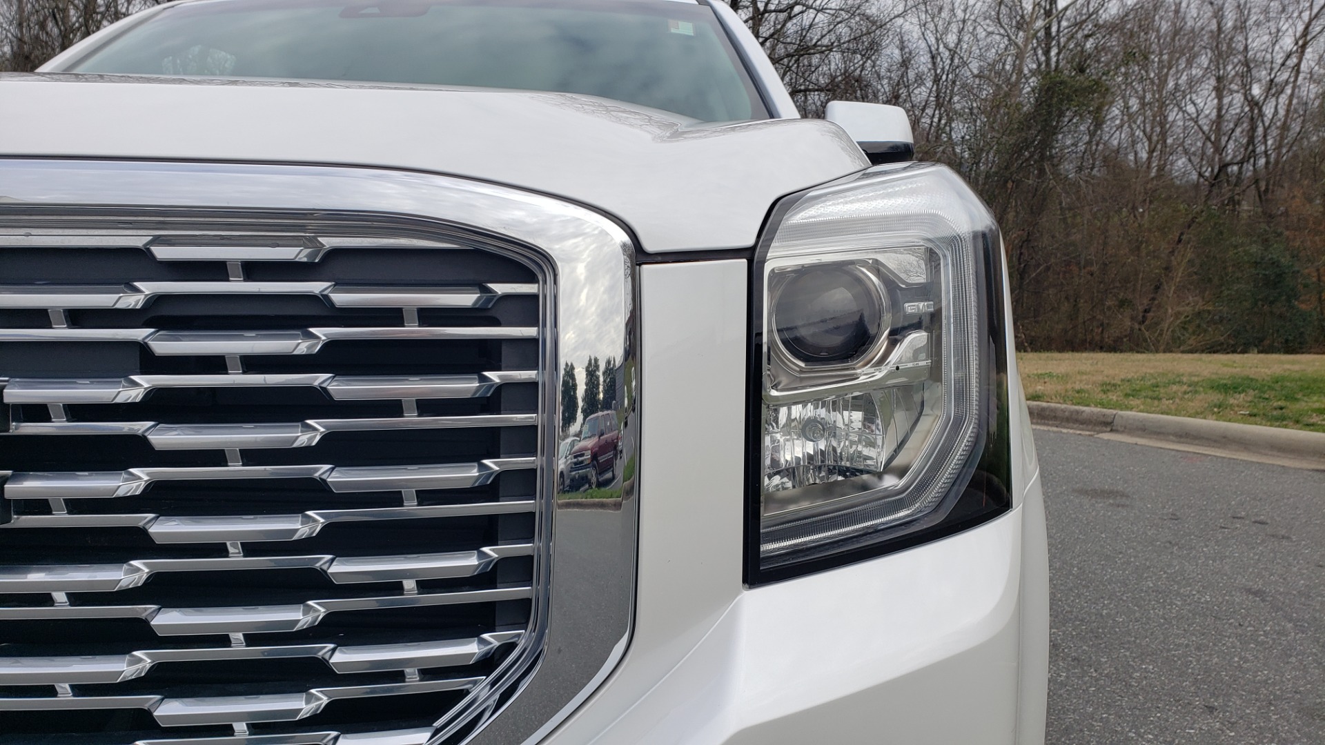 Used 2018 GMC YUKON DENALI 4WD / NAV / SUNROOF / BOSE / 3-ROW / REARVIEW for sale Sold at Formula Imports in Charlotte NC 28227 27