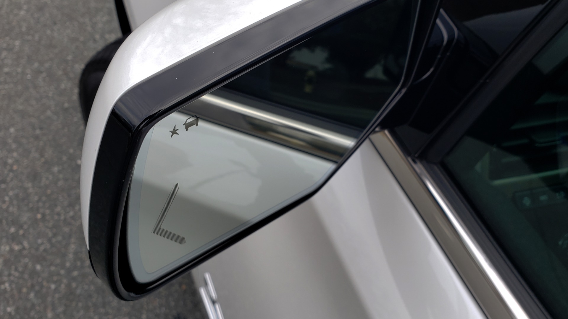 Used 2018 GMC YUKON DENALI 4WD / NAV / SUNROOF / BOSE / 3-ROW / REARVIEW for sale Sold at Formula Imports in Charlotte NC 28227 30