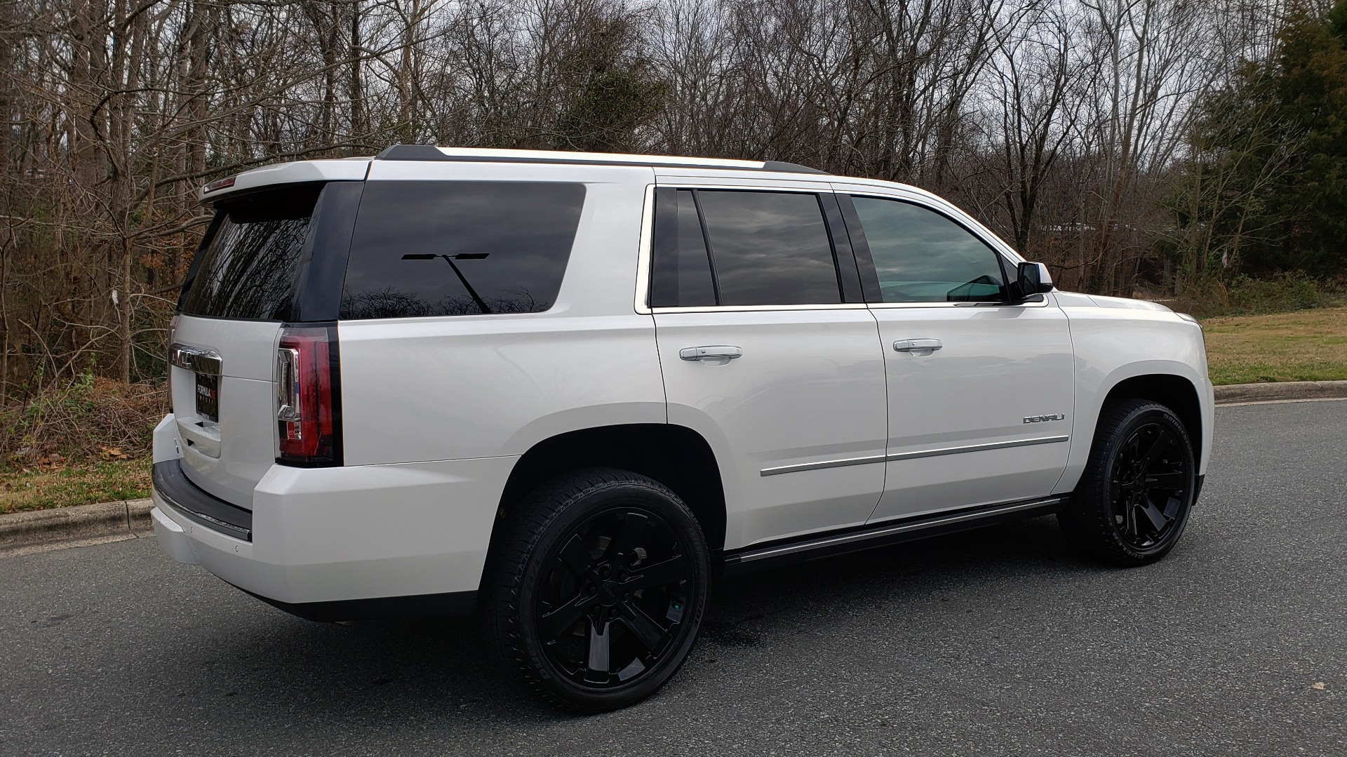 Used 2018 GMC YUKON DENALI 4WD / NAV / SUNROOF / BOSE / 3-ROW / REARVIEW for sale Sold at Formula Imports in Charlotte NC 28227 6