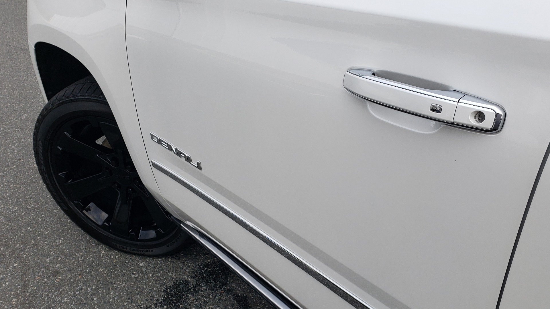 Used 2018 GMC YUKON DENALI 4WD / NAV / SUNROOF / BOSE / 3-ROW / REARVIEW for sale Sold at Formula Imports in Charlotte NC 28227 7