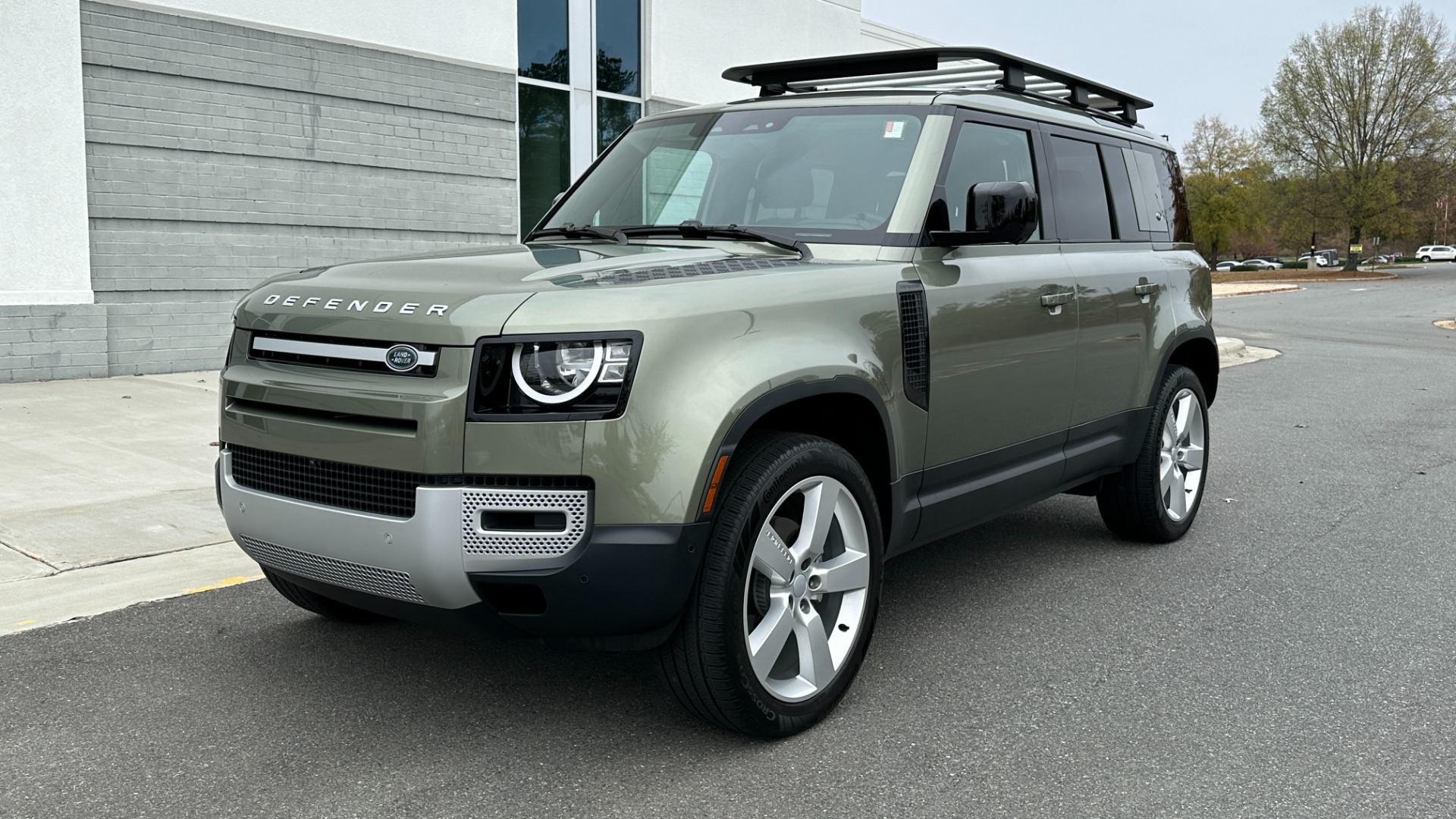 Used 2023 Land Rover Defender 110 STANDARD / ROOF RACK / UPGRADED WHEELS / CLOTH INTERIOR / 4WD for sale Sold at Formula Imports in Charlotte NC 28227 2