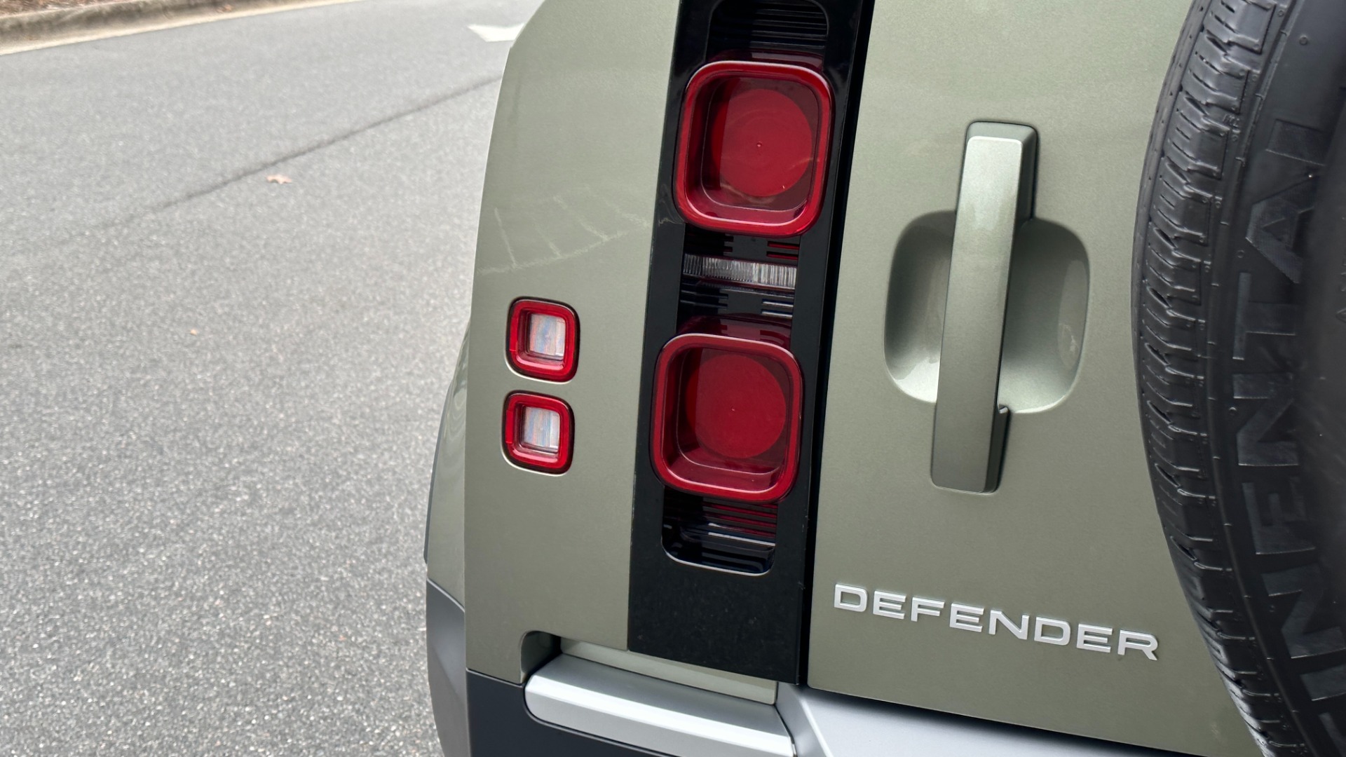 Used 2023 Land Rover Defender 110 STANDARD / ROOF RACK / UPGRADED WHEELS / CLOTH INTERIOR / 4WD for sale Sold at Formula Imports in Charlotte NC 28227 27