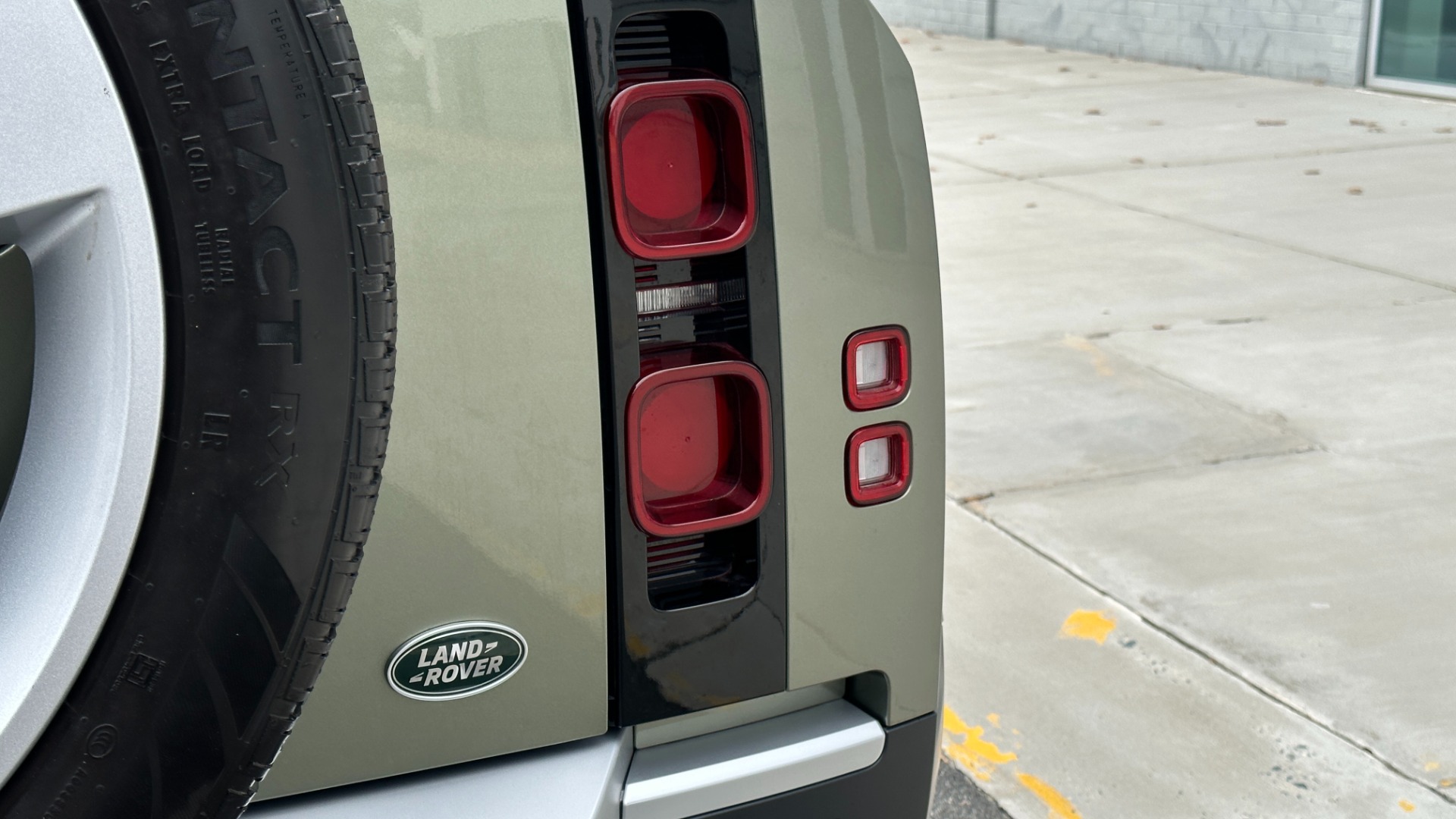 Used 2023 Land Rover Defender 110 STANDARD / ROOF RACK / UPGRADED WHEELS / CLOTH INTERIOR / 4WD for sale Sold at Formula Imports in Charlotte NC 28227 28