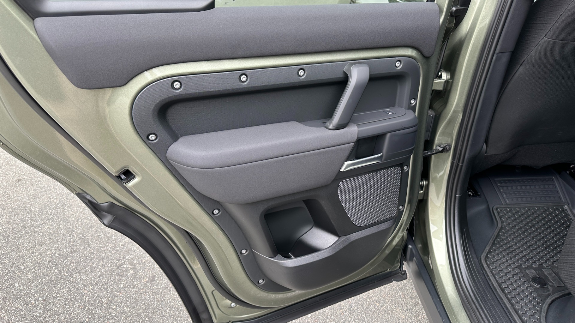 Used 2023 Land Rover Defender 110 STANDARD / ROOF RACK / UPGRADED WHEELS / CLOTH INTERIOR / 4WD for sale Sold at Formula Imports in Charlotte NC 28227 41