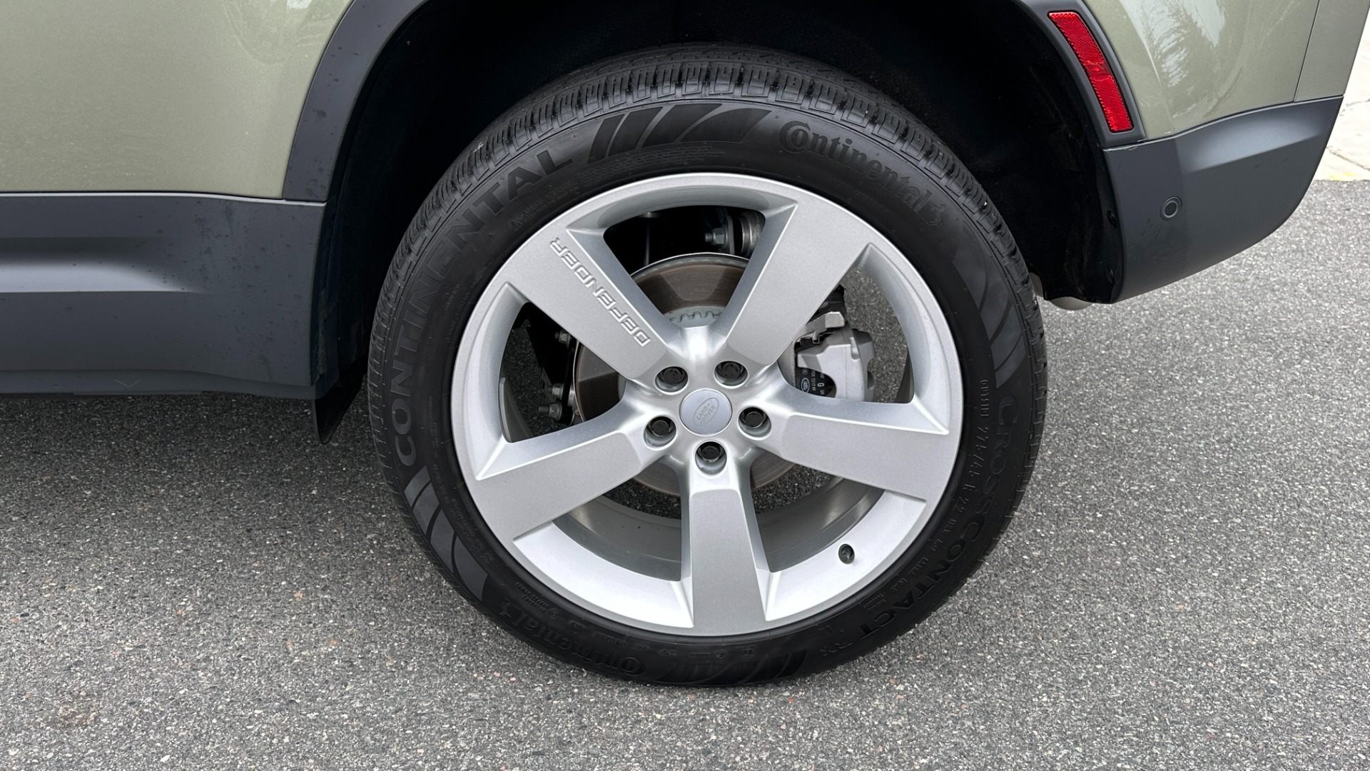 Used 2023 Land Rover Defender 110 STANDARD / ROOF RACK / UPGRADED WHEELS / CLOTH INTERIOR / 4WD for sale Sold at Formula Imports in Charlotte NC 28227 47
