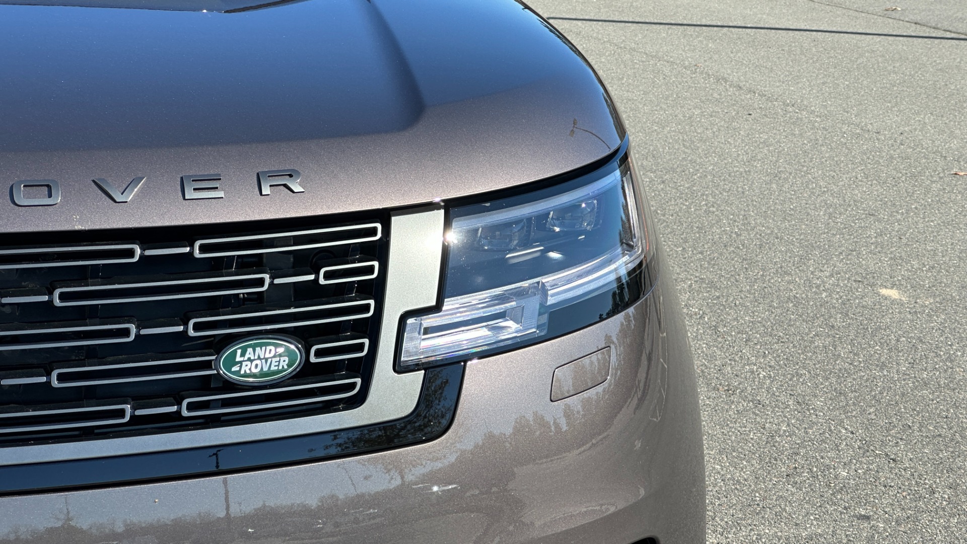 Used 2023 Land Rover Range Rover SE / 22IN DIAMOND WHEELS / SHADOW EXTERIOR / CHARENTE GREY / BLACK ROOF for sale Sold at Formula Imports in Charlotte NC 28227 11