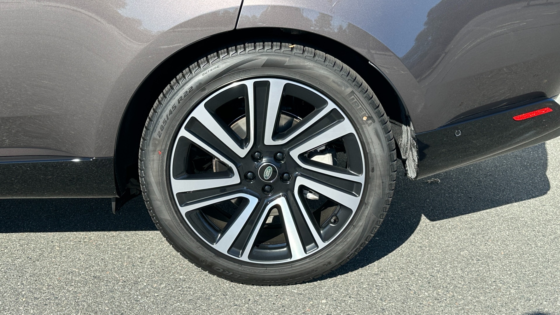 Used 2023 Land Rover Range Rover SE / 22IN DIAMOND WHEELS / SHADOW EXTERIOR / CHARENTE GREY / BLACK ROOF for sale Sold at Formula Imports in Charlotte NC 28227 52