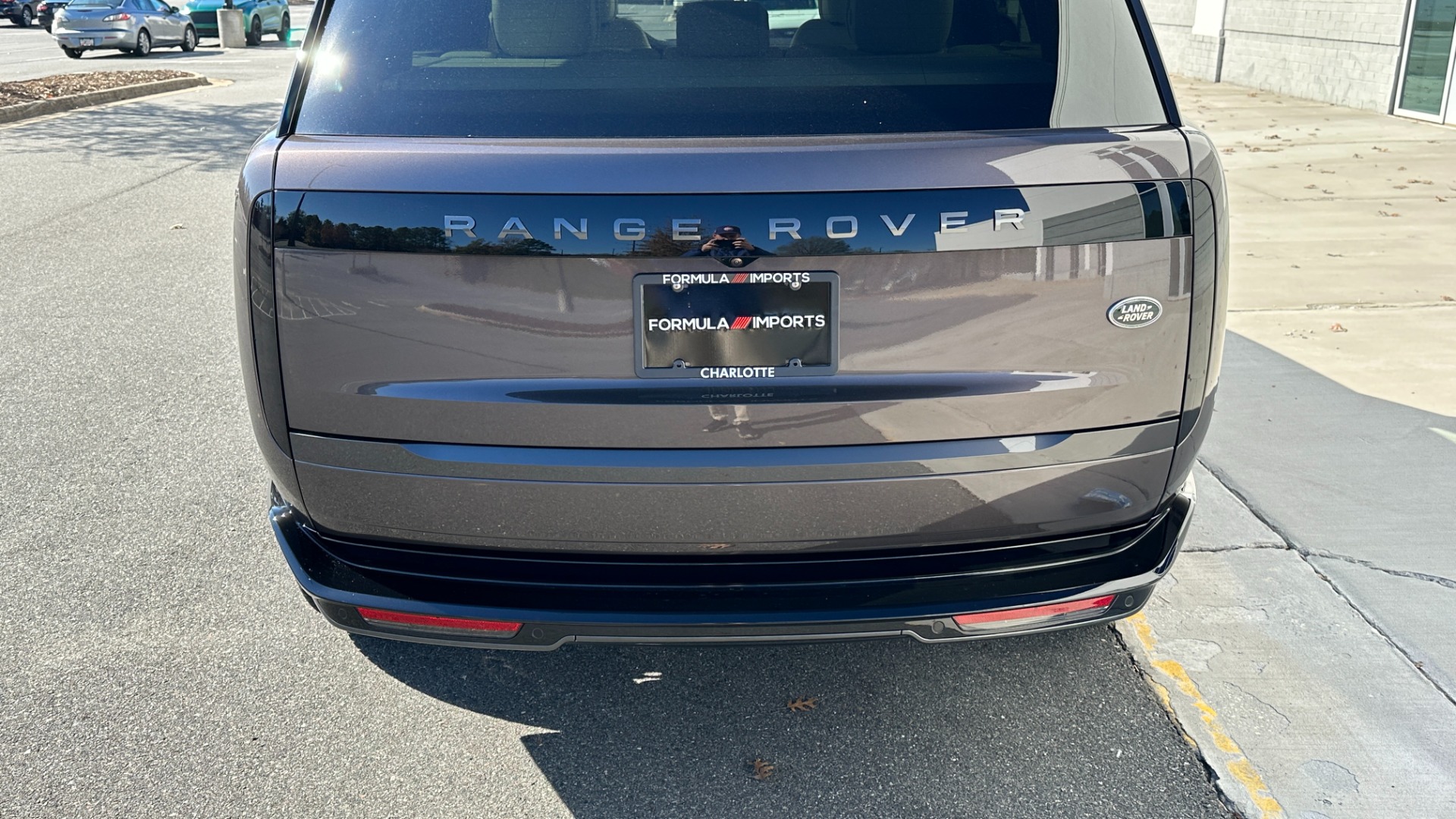 Used 2023 Land Rover Range Rover SE / 22IN DIAMOND WHEELS / SHADOW EXTERIOR / CHARENTE GREY / BLACK ROOF for sale Sold at Formula Imports in Charlotte NC 28227 9