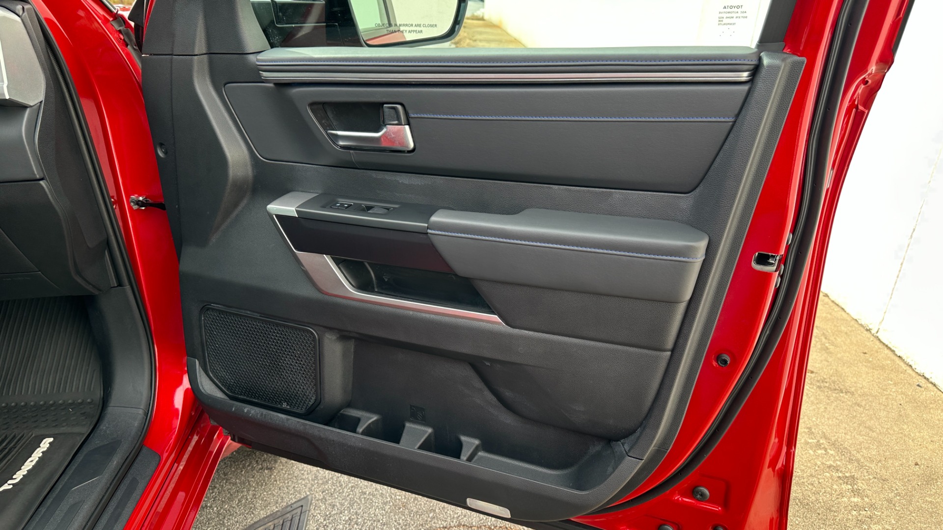 Used 2022 Toyota Tundra 2WD PLATINUM / ADVANCED / POWER RUNNING BOARDS / LEATHER / PAINT PROTECTION for sale $62,995 at Formula Imports in Charlotte NC 28227 30