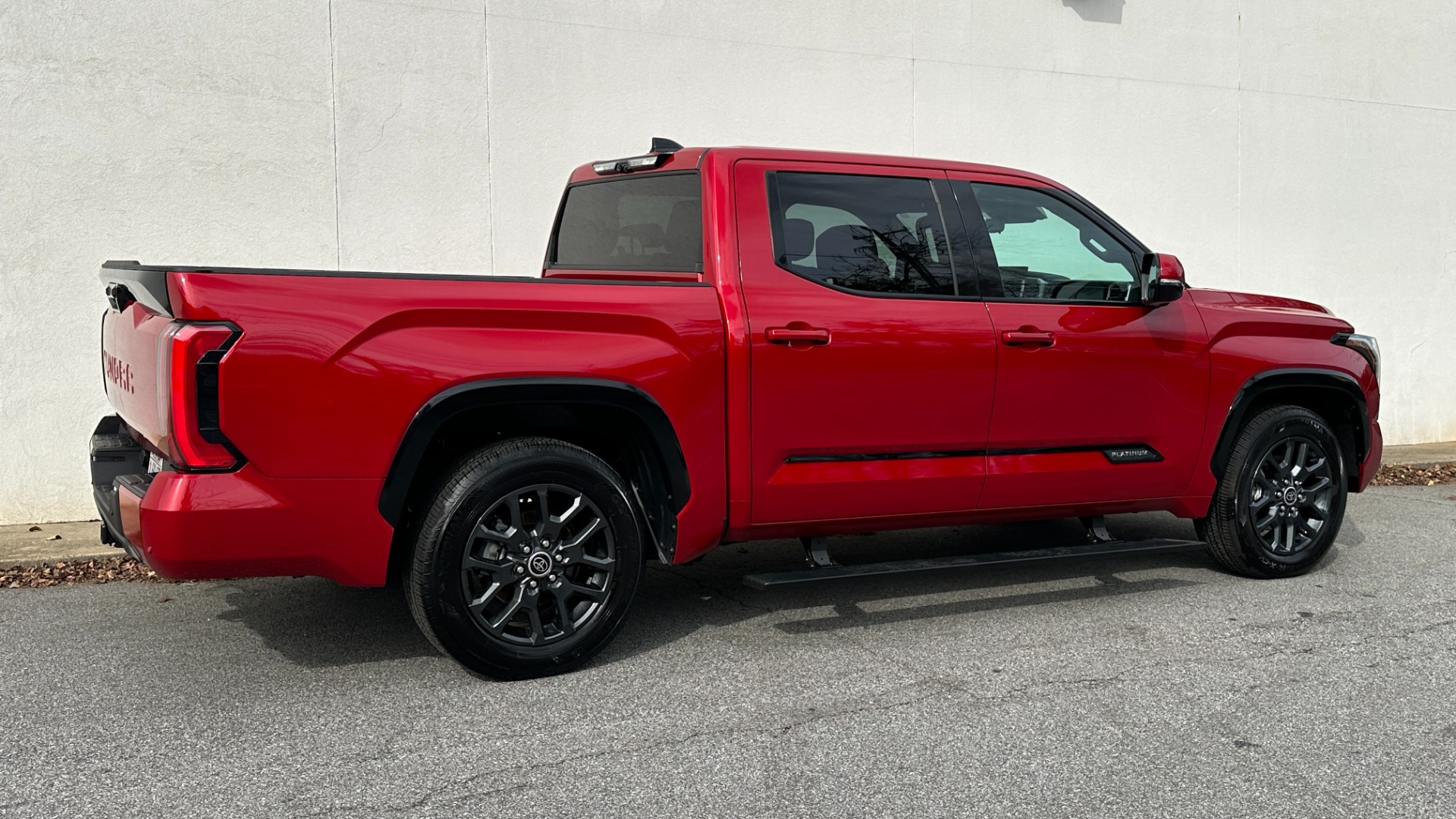 Used 2022 Toyota Tundra 2WD PLATINUM / ADVANCED / POWER RUNNING BOARDS / LEATHER / PAINT PROTECTION for sale $62,995 at Formula Imports in Charlotte NC 28227 5