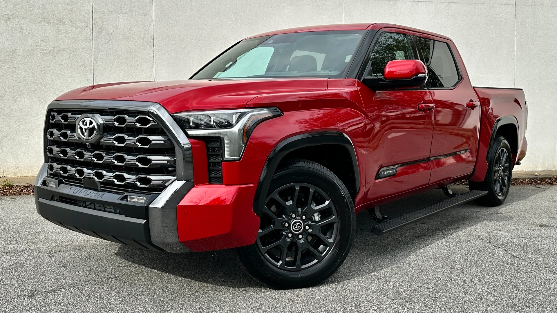 Used 2022 Toyota Tundra 2WD PLATINUM / ADVANCED / POWER RUNNING BOARDS / LEATHER / PAINT PROTECTION for sale $62,995 at Formula Imports in Charlotte NC 28227 1