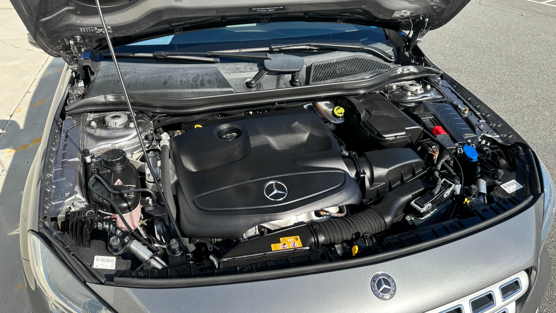 Used 2018 Mercedes-Benz GLA GLA 250 / PANORAMIC SUNROOF / BLIND SPOT ASSIST / HEATED FRONT SEATS for sale $27,999 at Formula Imports in Charlotte NC 28227 34