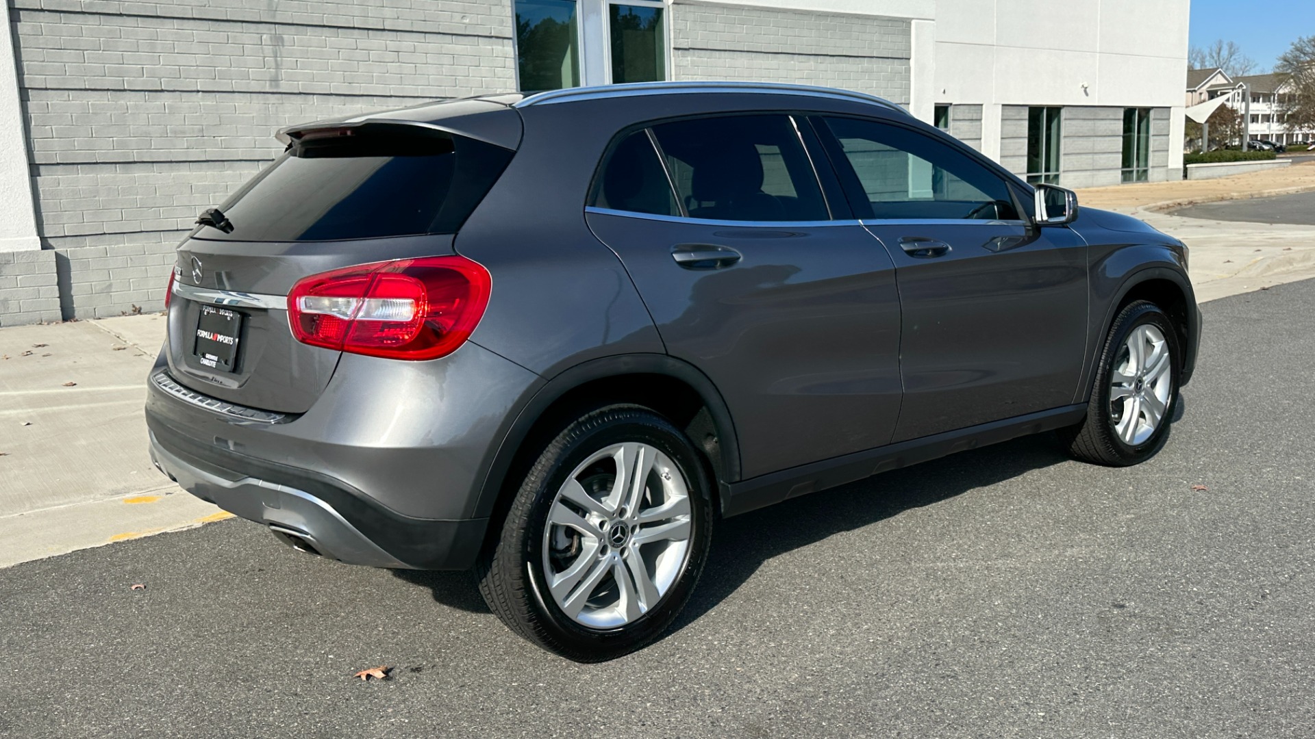 Used 2018 Mercedes-Benz GLA GLA 250 / PANORAMIC SUNROOF / BLIND SPOT ASSIST / HEATED FRONT SEATS for sale $27,999 at Formula Imports in Charlotte NC 28227 7