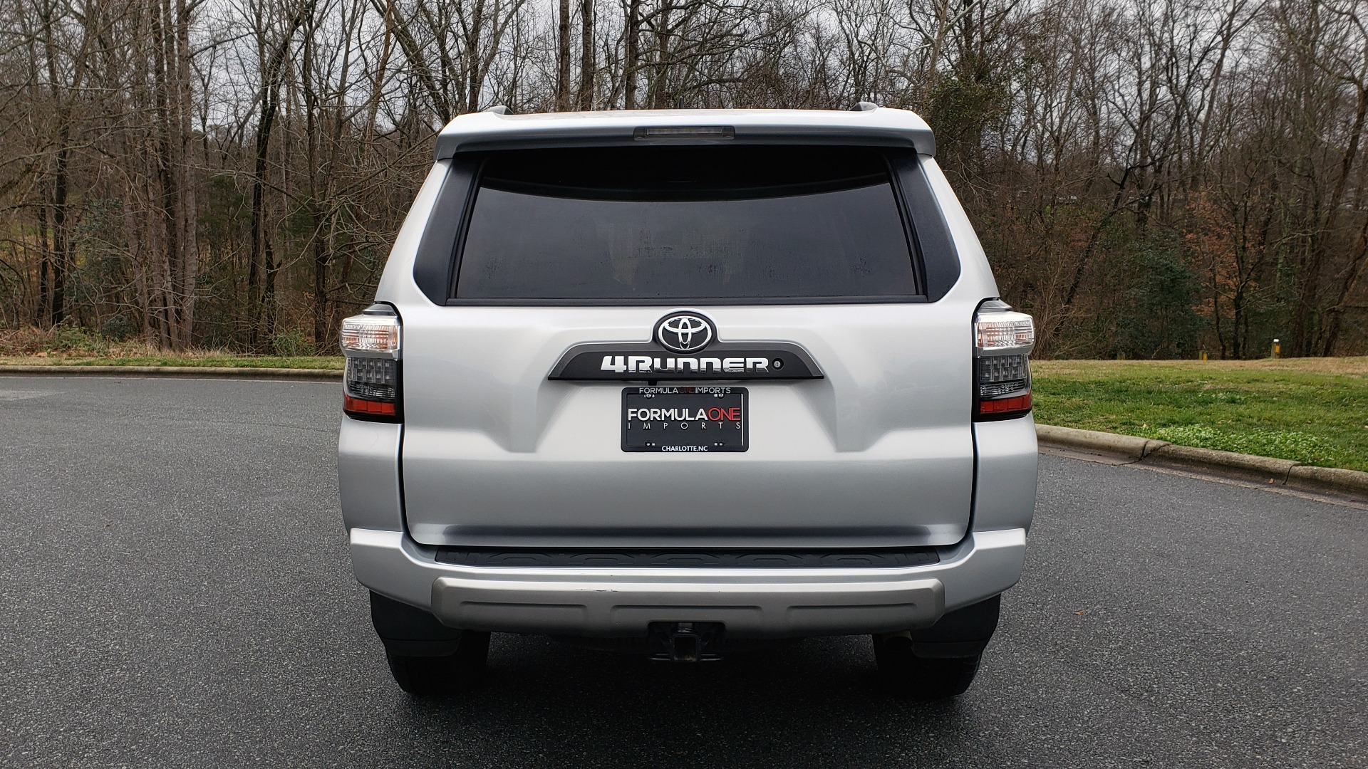 Used 2018 Toyota 4RUNNER TRD OFF-ROAD 4X4 / V6 / AUTO / LEATHER / LOW MILES! for sale Sold at Formula Imports in Charlotte NC 28227 32