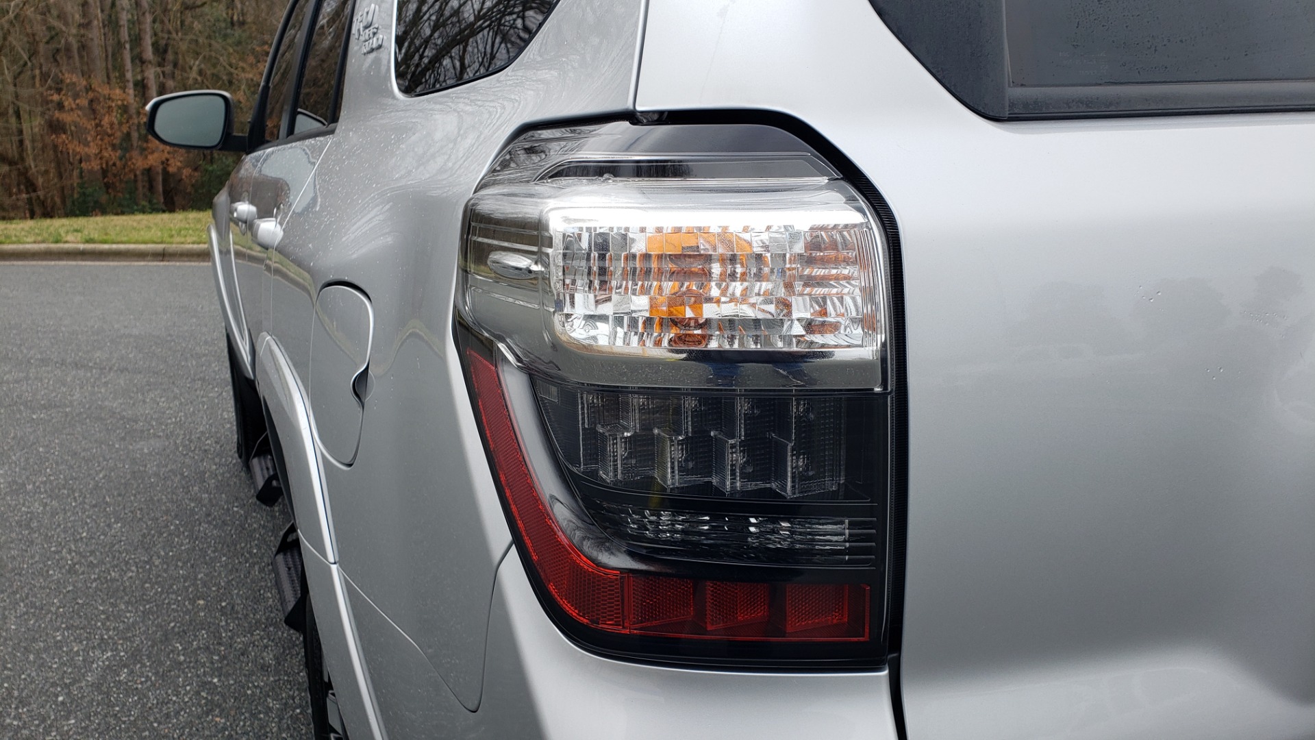 Used 2018 Toyota 4RUNNER TRD OFF-ROAD 4X4 / V6 / AUTO / LEATHER / LOW MILES! for sale Sold at Formula Imports in Charlotte NC 28227 33