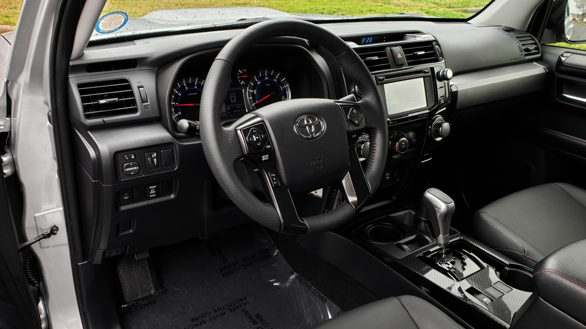 Used 2018 Toyota 4RUNNER TRD OFF-ROAD 4X4 / V6 / AUTO / LEATHER / LOW MILES! for sale Sold at Formula Imports in Charlotte NC 28227 38