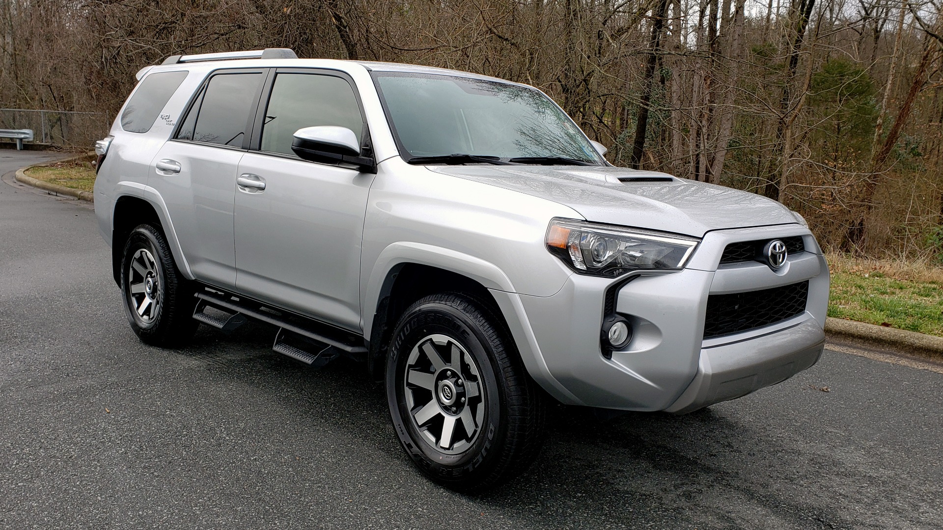 Used 2018 Toyota 4RUNNER TRD OFF-ROAD 4X4 / V6 / AUTO / LEATHER / LOW MILES! for sale Sold at Formula Imports in Charlotte NC 28227 4