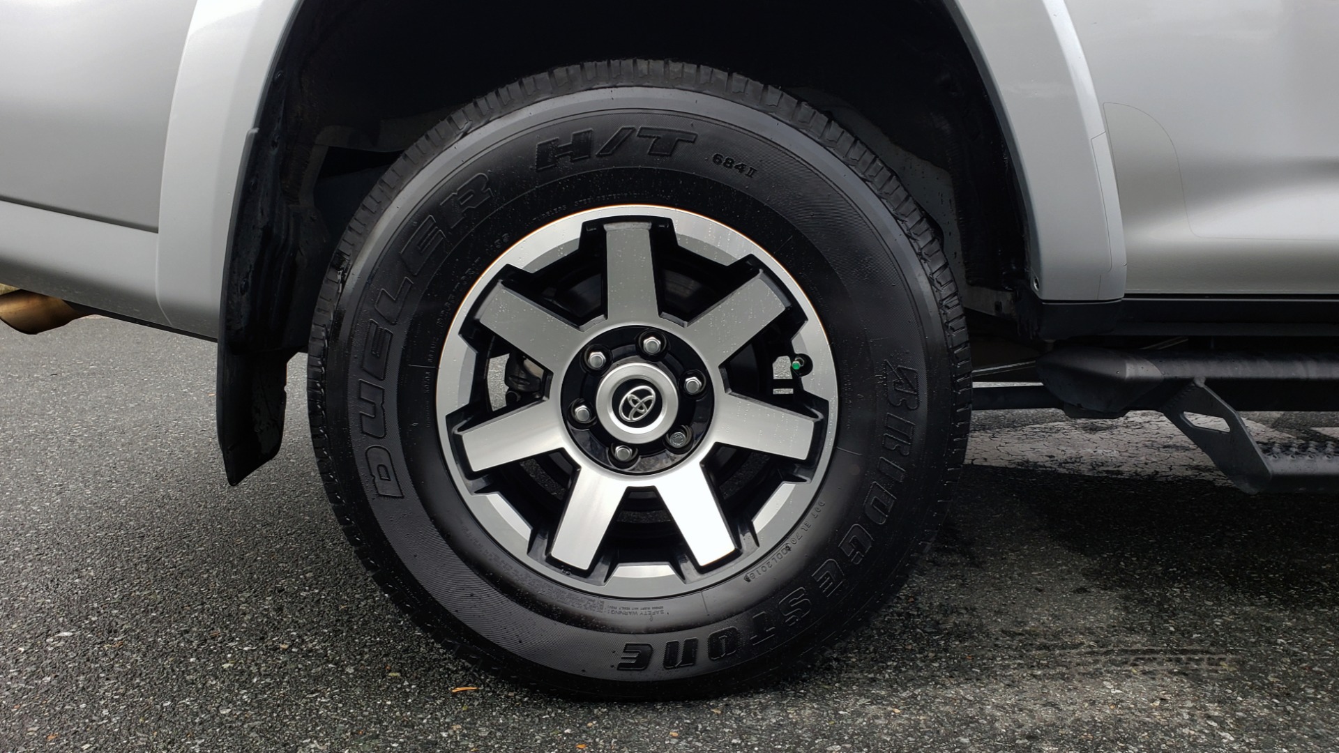 Used 2018 Toyota 4RUNNER TRD OFF-ROAD 4X4 / V6 / AUTO / LEATHER / LOW MILES! for sale Sold at Formula Imports in Charlotte NC 28227 74