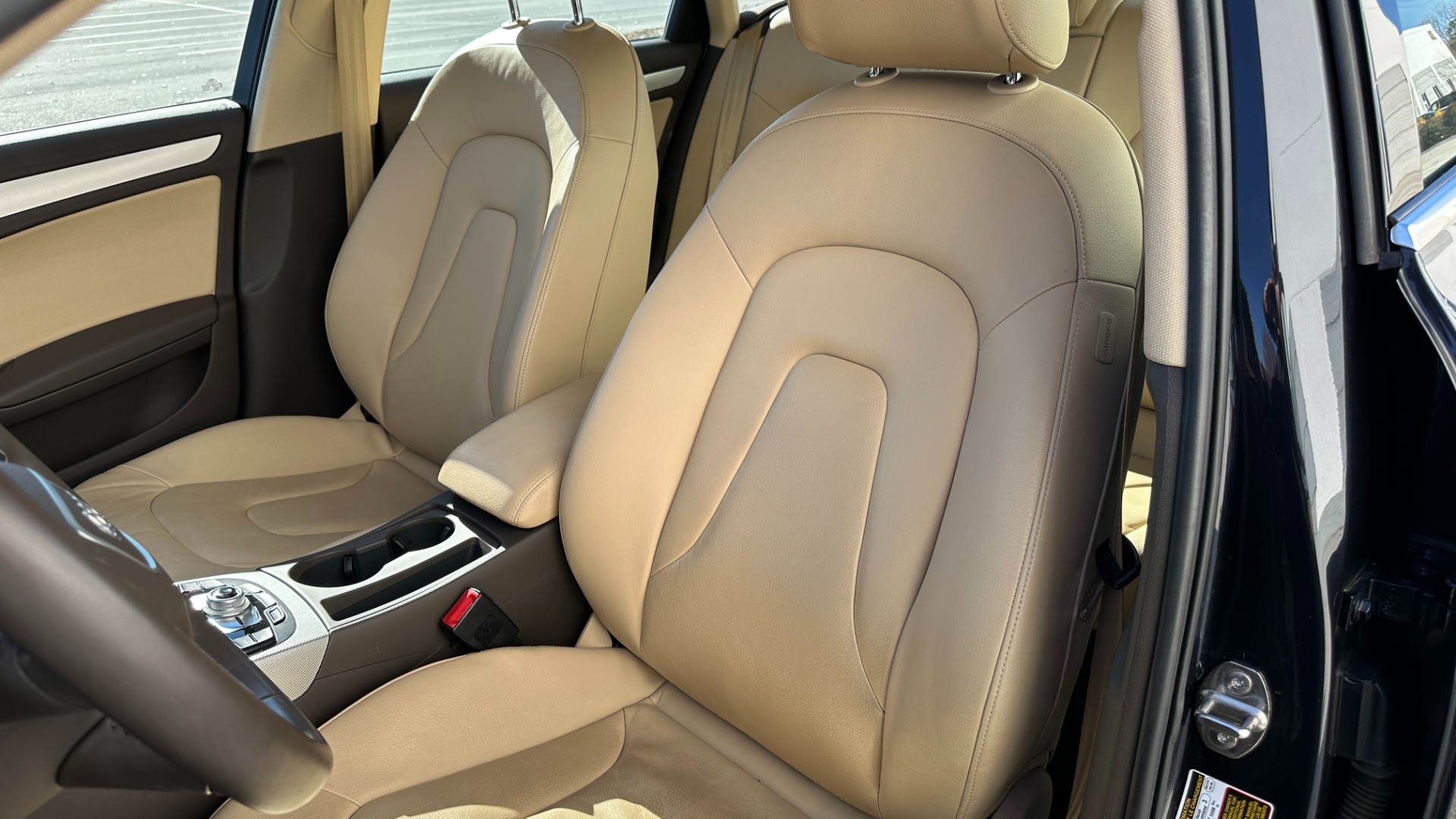 Used 2014 Audi A4 PREMIUM PLUS / NAVIGATION PLUS / BLINDSPOT ASSIST / LEATHER / SUNROOF for sale $19,298 at Formula Imports in Charlotte NC 28227 13