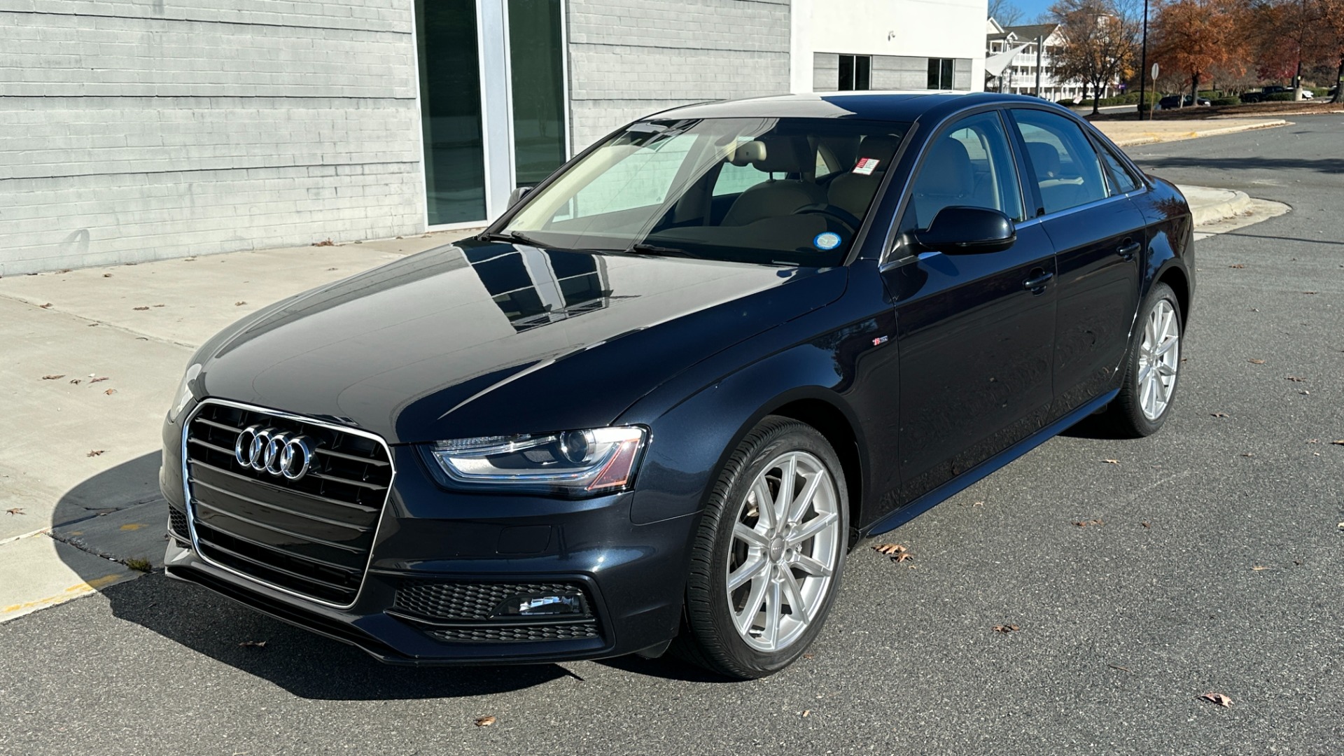 Used 2014 Audi A4 PREMIUM PLUS / NAVIGATION PLUS / BLINDSPOT ASSIST / LEATHER / SUNROOF for sale $19,298 at Formula Imports in Charlotte NC 28227 2