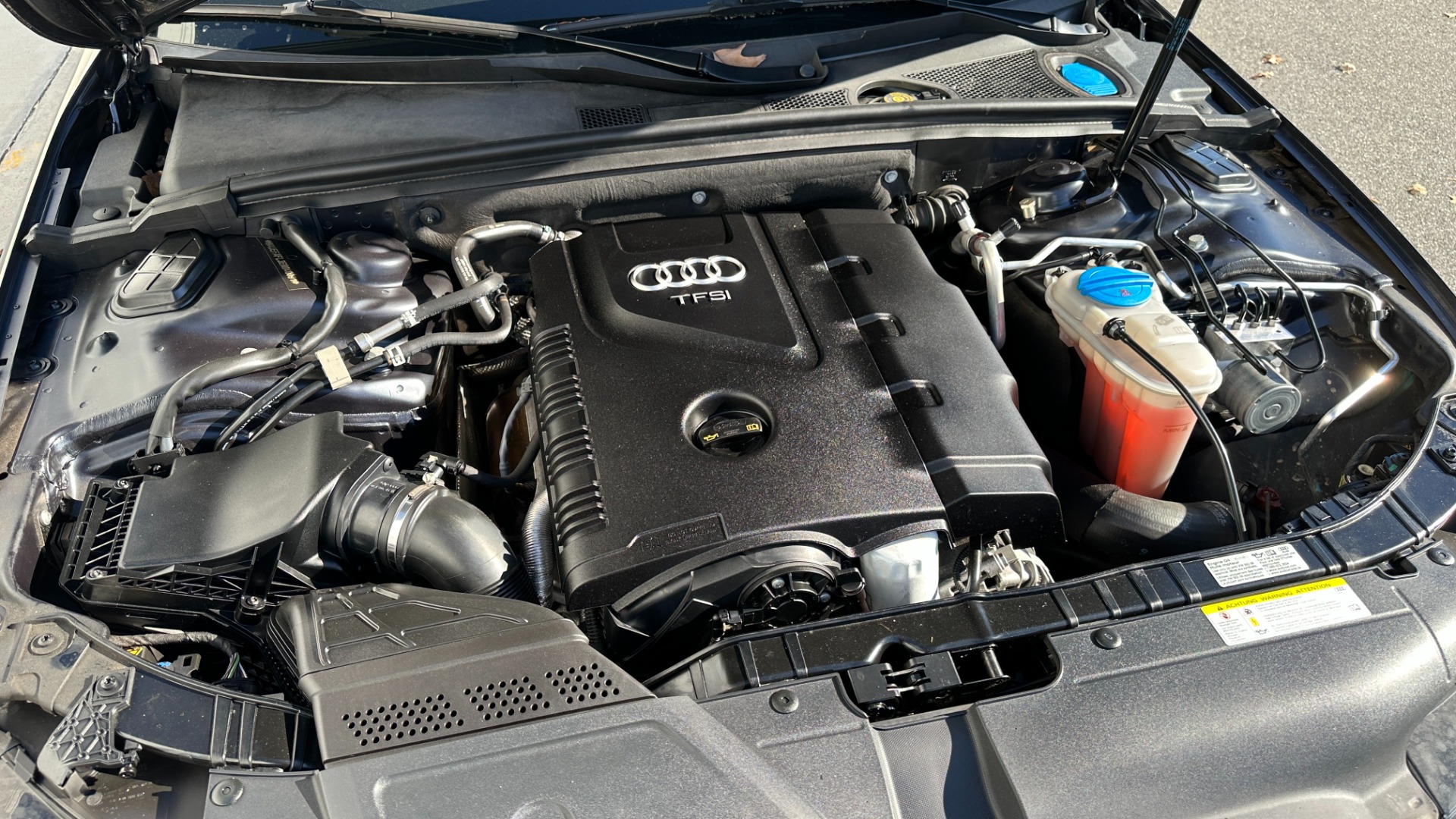 Used 2014 Audi A4 PREMIUM PLUS / NAVIGATION PLUS / BLINDSPOT ASSIST / LEATHER / SUNROOF for sale $19,298 at Formula Imports in Charlotte NC 28227 40
