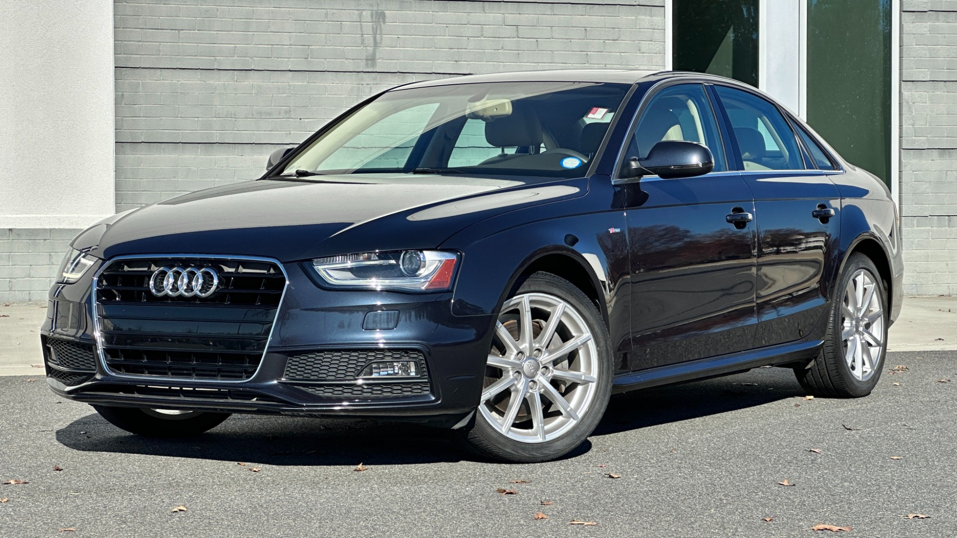 Used 2014 Audi A4 PREMIUM PLUS / NAVIGATION PLUS / BLINDSPOT ASSIST / LEATHER / SUNROOF for sale $19,298 at Formula Imports in Charlotte NC 28227 1