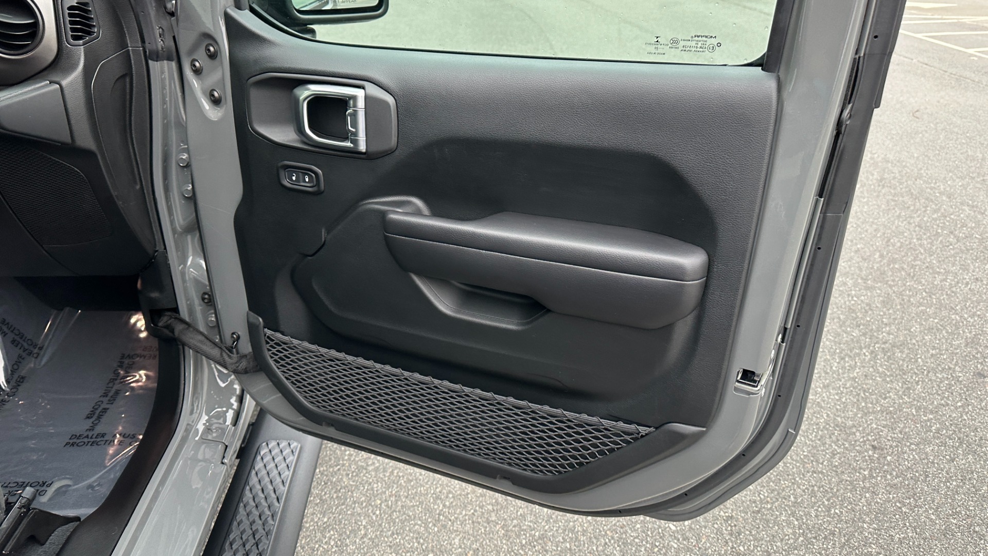 Used 2020 Jeep Gladiator Sport S / FUEL WHEELS / LED LIGHTS / S PACKAGE / BLACKOUT TRIM for sale $40,995 at Formula Imports in Charlotte NC 28227 27