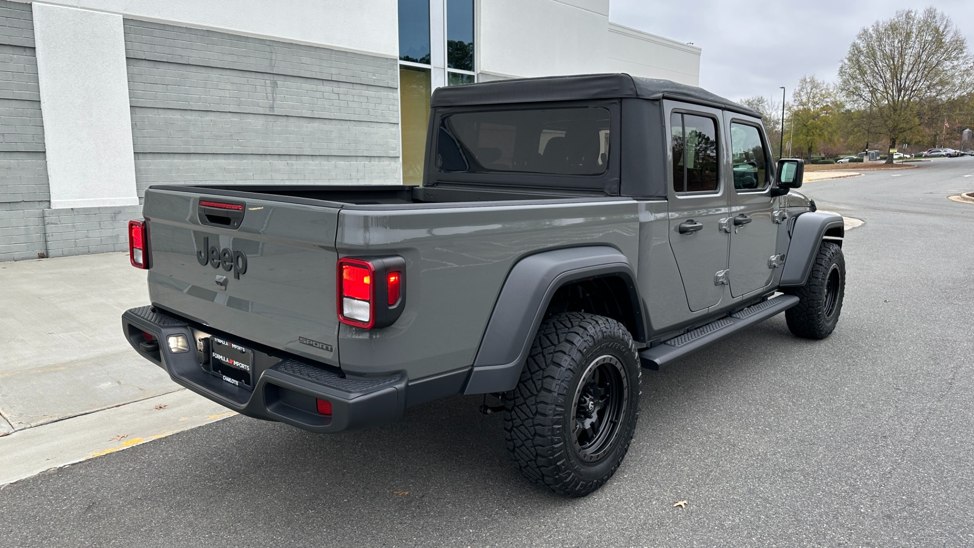 Used 2020 Jeep Gladiator Sport S / FUEL WHEELS / LED LIGHTS / S PACKAGE / BLACKOUT TRIM for sale $40,995 at Formula Imports in Charlotte NC 28227 6