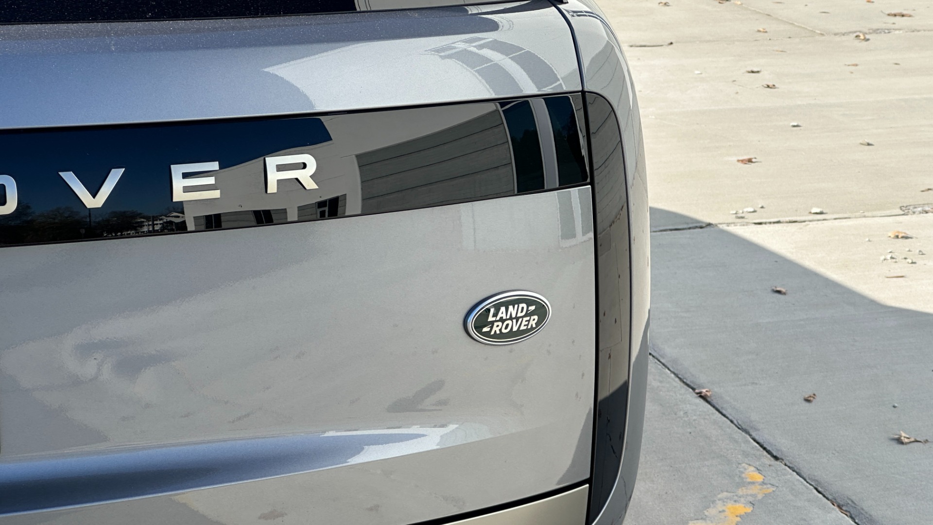 Used 2023 Land Rover Range Rover SE / PREMIUM INTERIOR / 22IN WHEELS / 20 WAY SEATS / FULL SIZE SPARE for sale Sold at Formula Imports in Charlotte NC 28227 44