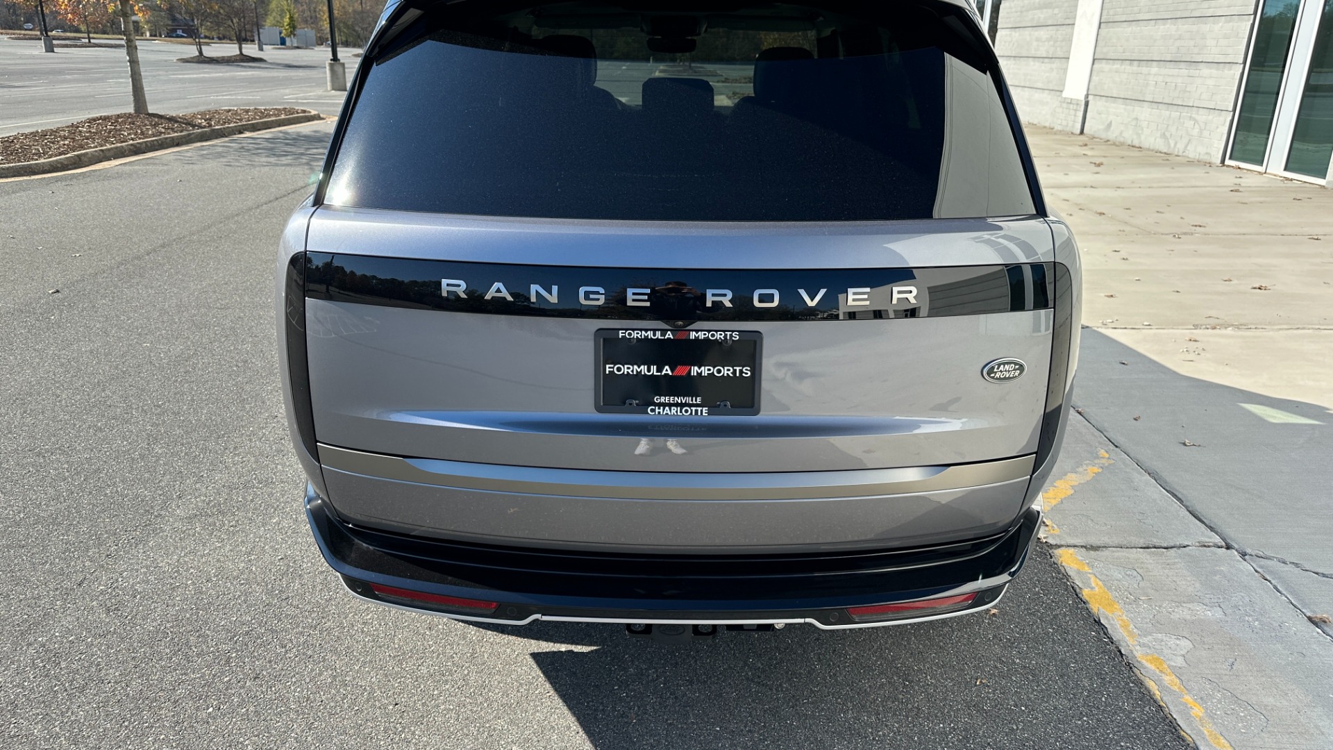 Used 2023 Land Rover Range Rover SE / PREMIUM INTERIOR / 22IN WHEELS / 20 WAY SEATS / FULL SIZE SPARE for sale Sold at Formula Imports in Charlotte NC 28227 8