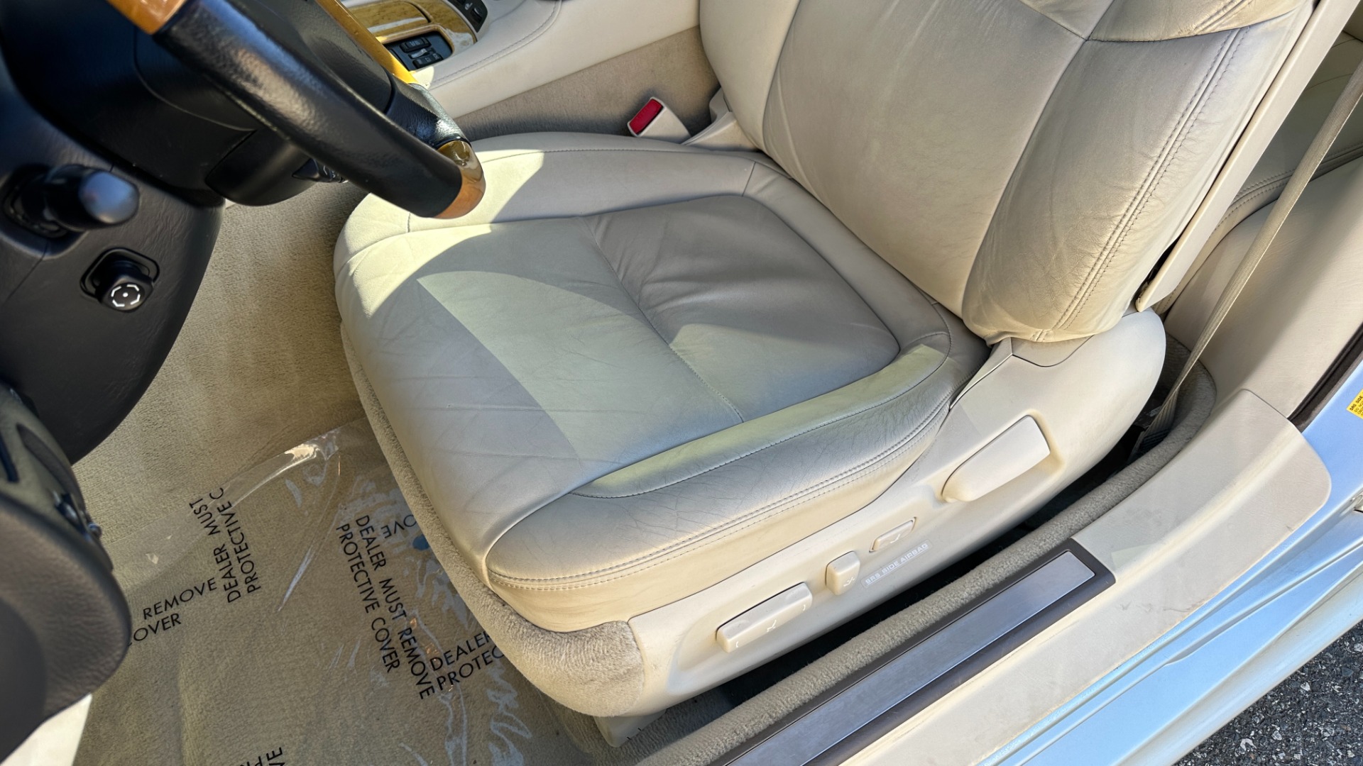Used 2003 Lexus SC 430 HARD TOP CONVERTIBLE / TAN LEATHER INTERIOR / LOW MILES / 4.3L V8 ENGINE for sale $23,995 at Formula Imports in Charlotte NC 28227 18